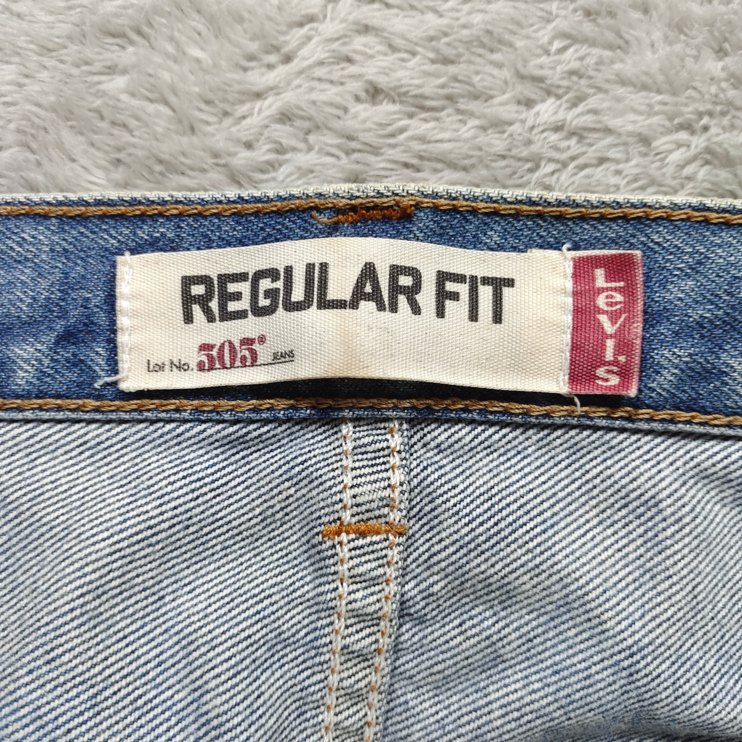 Levi's Vintage Clothing × Vintage DISTRESSED VINTAGE LEVIS 505 REGULAR FIT JEANS Size US 41 - 11 Thumbnail