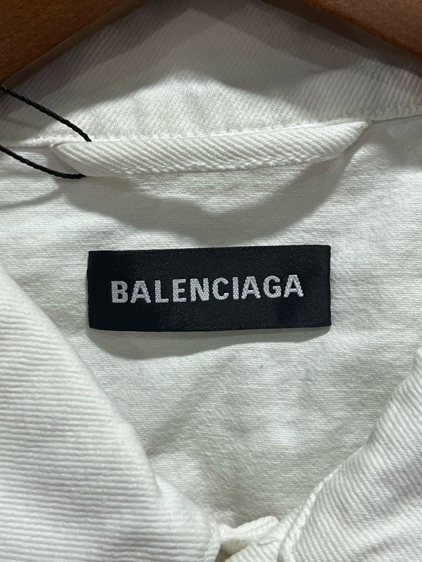 Balenciaga Balenciaga White Logo Denim Jacket - New w/ Tags - Size 44 Size US S / EU 44-46 / 1 - 4 Thumbnail