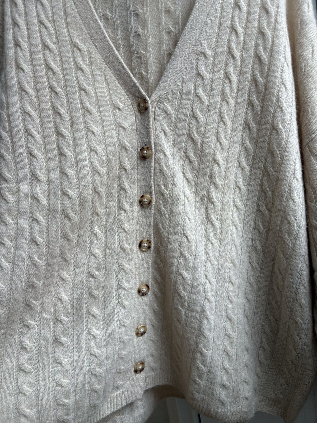 Reformation Reformation Beige Cable-Knit Button Front Cardigan S Size S / US 4 / IT 40 - 3 Thumbnail