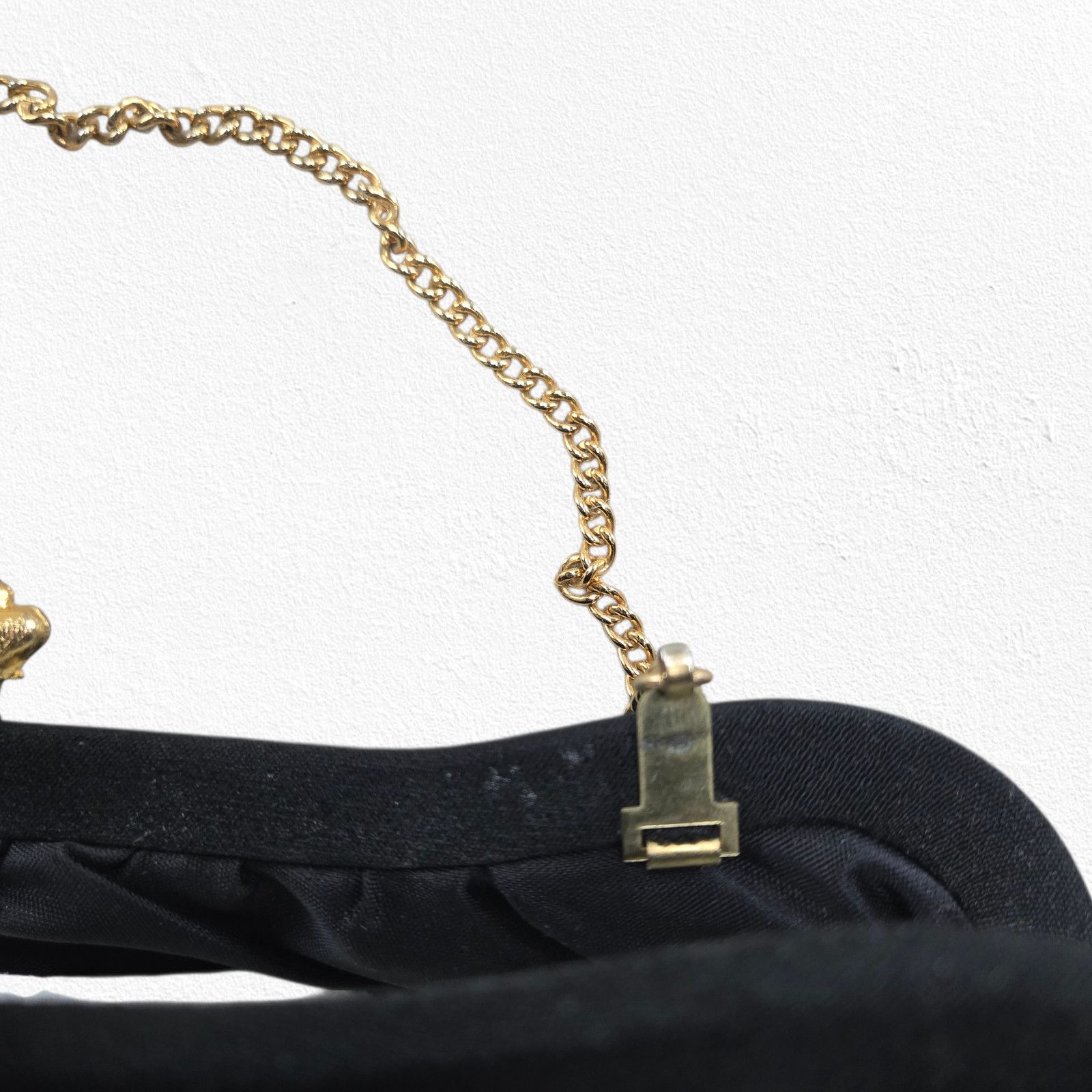 Vintage 1960s Black Evening Bag Gold Clasp Chain Handle Size ONE SIZE - 9 Thumbnail