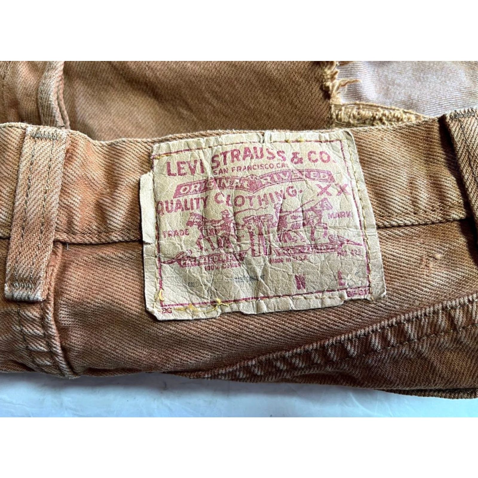 Levi's VINTAGE Levi's Distressed Brown Jeans Shorts Cut-Off 25-26 Women Regular Cotton Casual Vintage 90s Patriotic Size 42" / US 20 - 5 Thumbnail