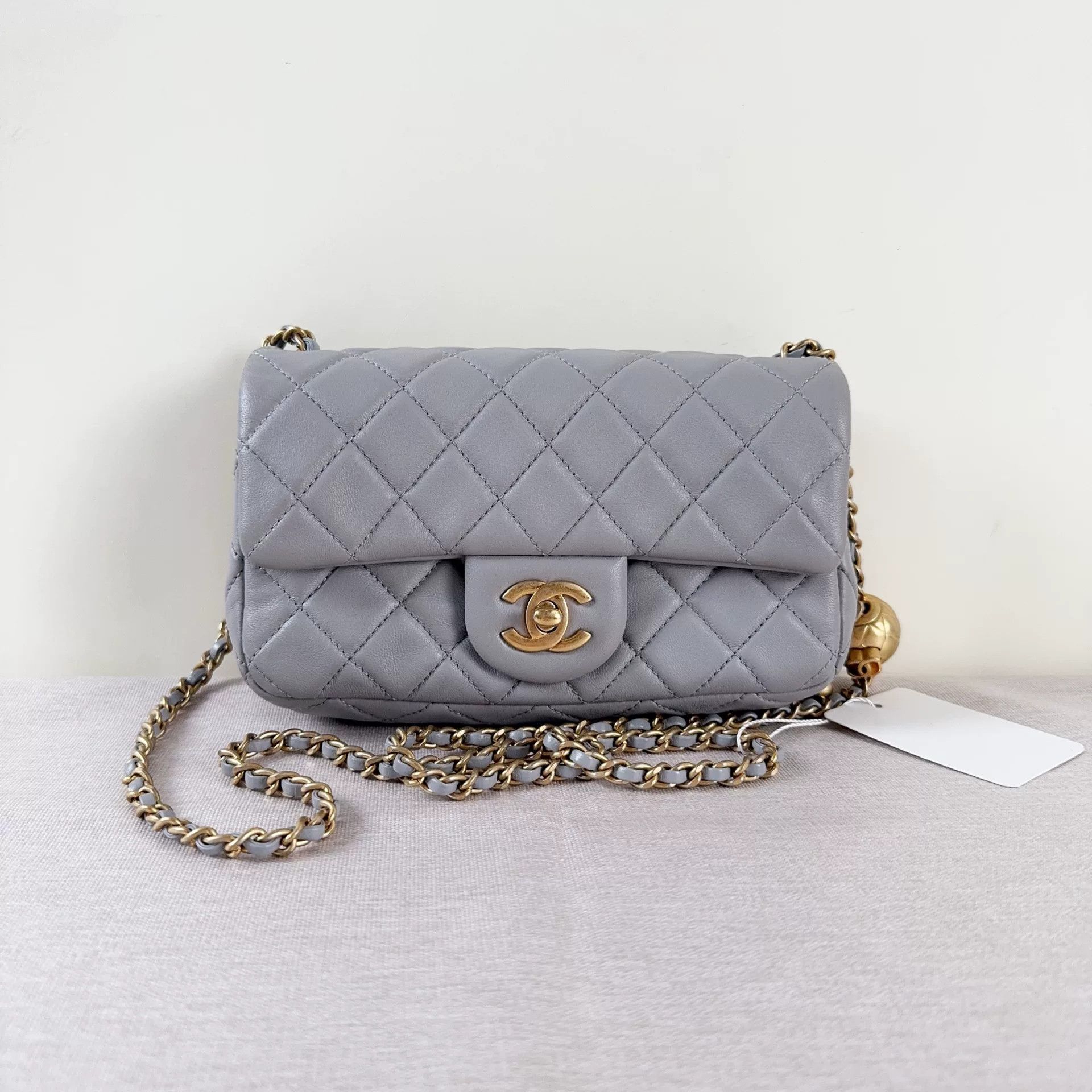 Chanel Pre-loved Bag Very good condition Size ONE SIZE - 1 Thumbnail