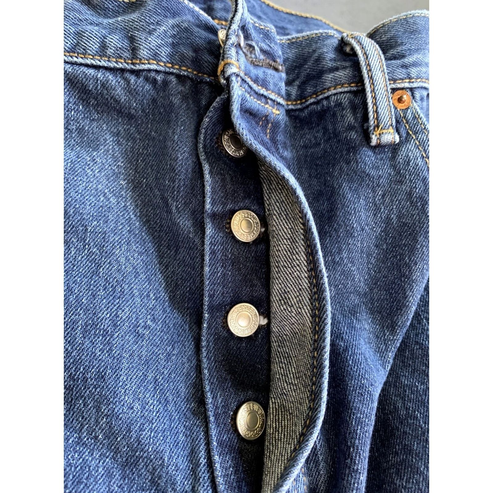 Levi's Levi’s 501 Jeans Mens 38x32 Blue Straight Button Fly Western American Denim Jeans Regular Fit Mens 90s Cowboy Classic Modern Stonewash Blue Denim Size US 38 / EU 54 - 6 Thumbnail