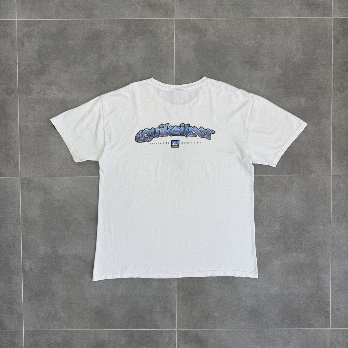 Quiksilver Vintage Quiksilver Center Logo Surf Style Y2K Men T-Shirt Size US XL / EU 56 / 4 - 14 Thumbnail