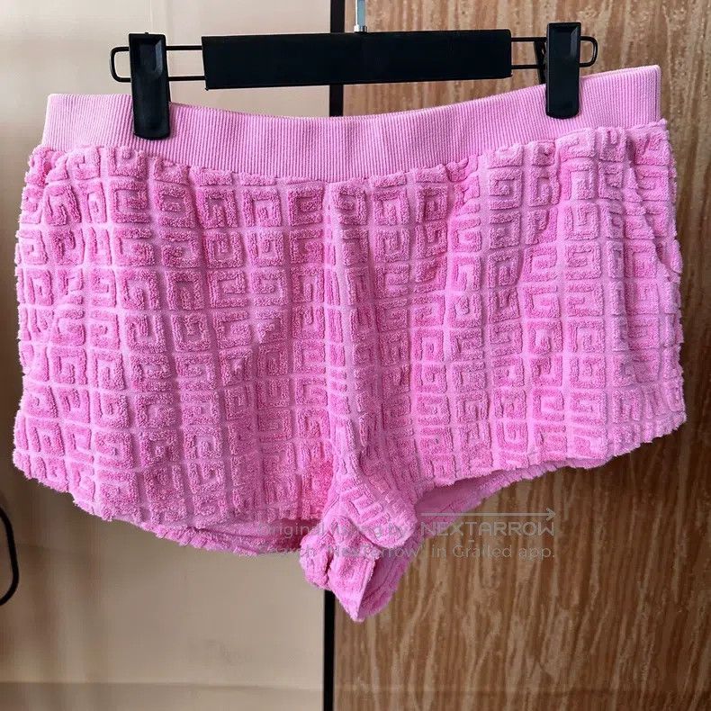 Givenchy Givenchy SizeL Yushu Xin's Version - Pink Full Print Terry Size 25" / US 0 / IT 36 - 1 Thumbnail