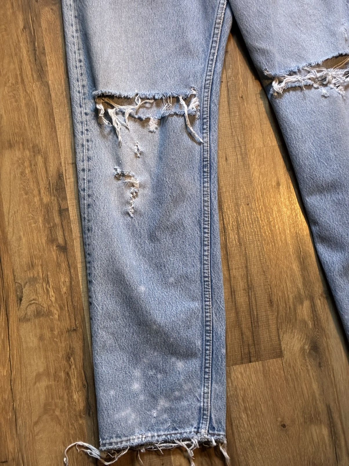 Levi's Vintage Clothing Vintage distressed Levi’s Size US 32 / EU 48 - 2 Thumbnail