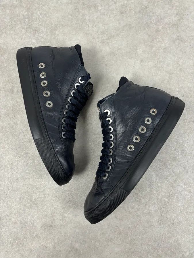 Vintage Cesare Paciotti Navy Eyelet Leather High Sneakers Size US 7 / EU 40 - 4 Thumbnail