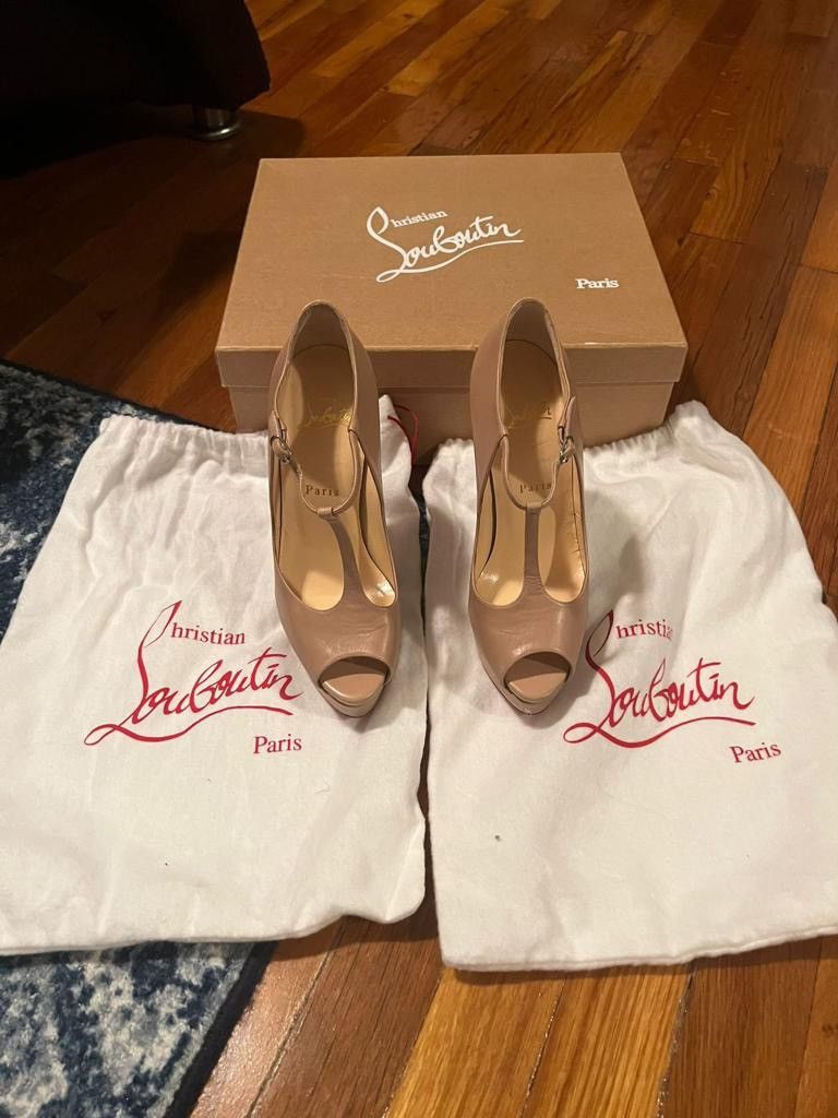 Christian Louboutin Christian Louboutin Heels Size US 7.5 / IT 37.5 - 5 Thumbnail
