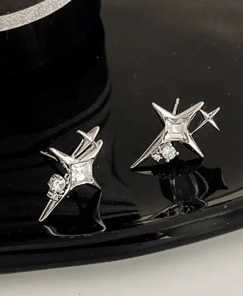 VIBE Crystal Star Earring Size ONE SIZE - 3 Thumbnail