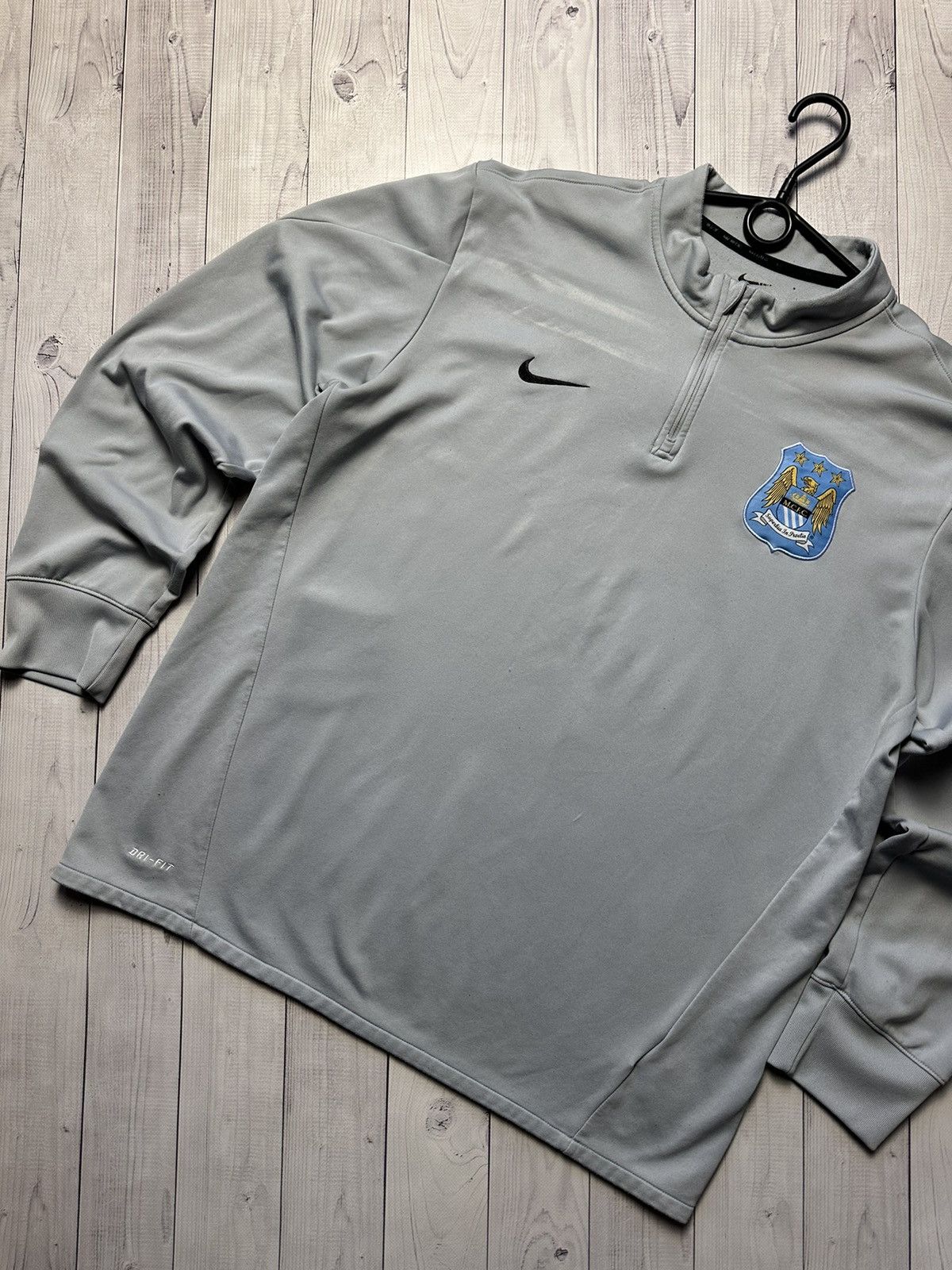 Vintage Vintage Nike Manchester City soccer jacket size XL logo Size US XL / EU 56 / 4 - 2 Thumbnail