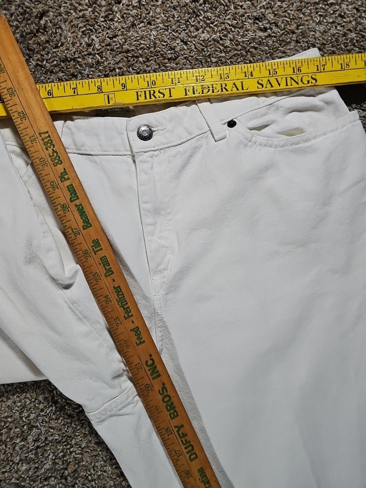 L.L. Bean LL Bean Classic Fit 16 Petite White Jeans Size 38" / US 16 / IT 52 - 5 Thumbnail