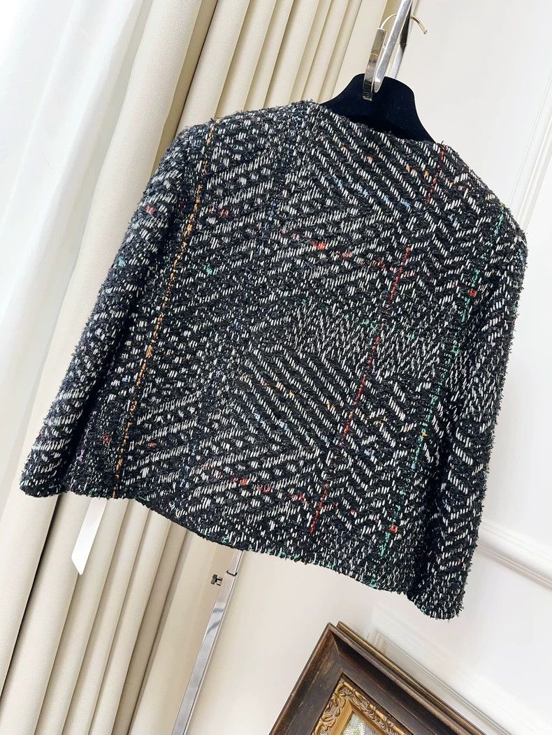 Chanel Chanel 23b black round-neck four-pocket jacket Size XS / US 0-2 / IT 36-38 - 2 Thumbnail