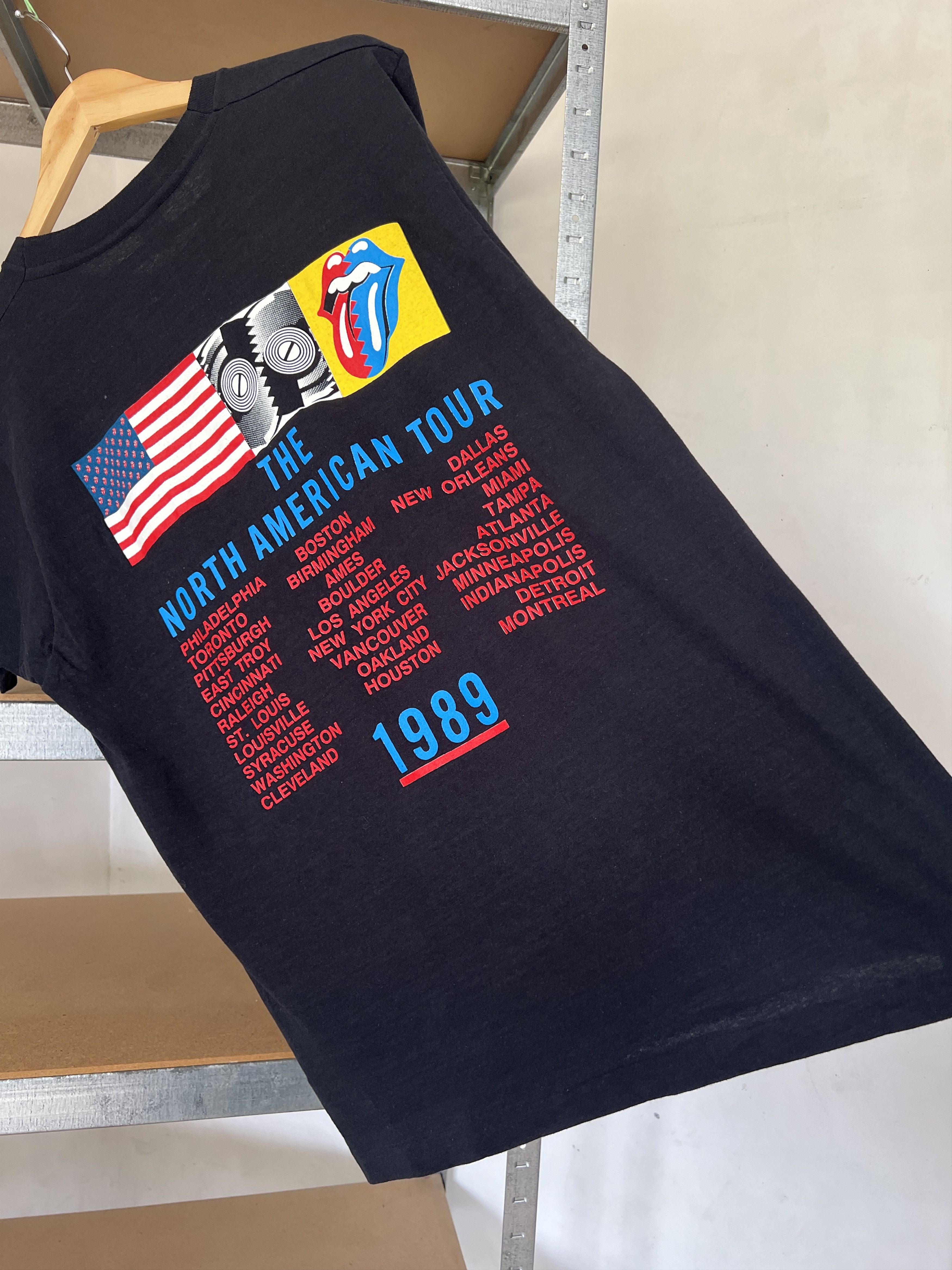 Band Tees The Rolling Stones 1989 Vintage Rock Band Tour tee Size US XL / EU 56 / 4 - 11 Thumbnail