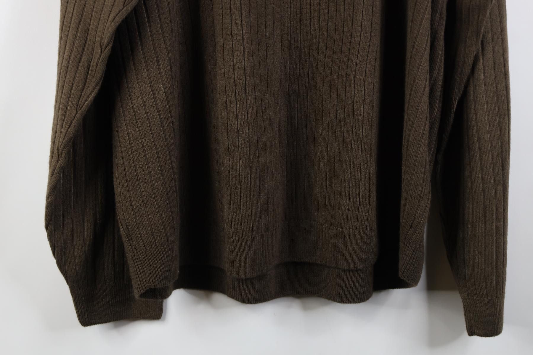 Vintage Vintage 90s Streetwear Soft Ribbed Knit V-Neck Sweater Brown Size US XL / EU 56 / 4 - 10 Thumbnail