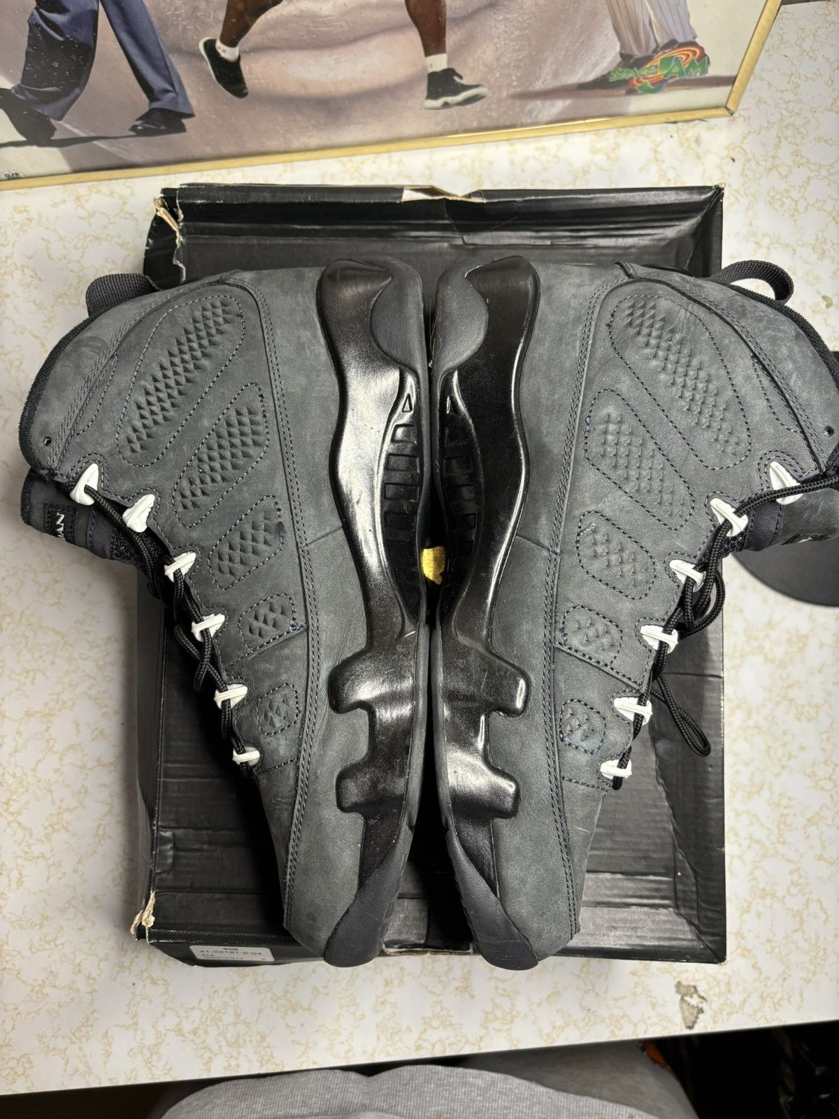 Jordan Brand Air Jordan 9 Retro OG anthracite Size US 10 / EU 43 - 3 Thumbnail