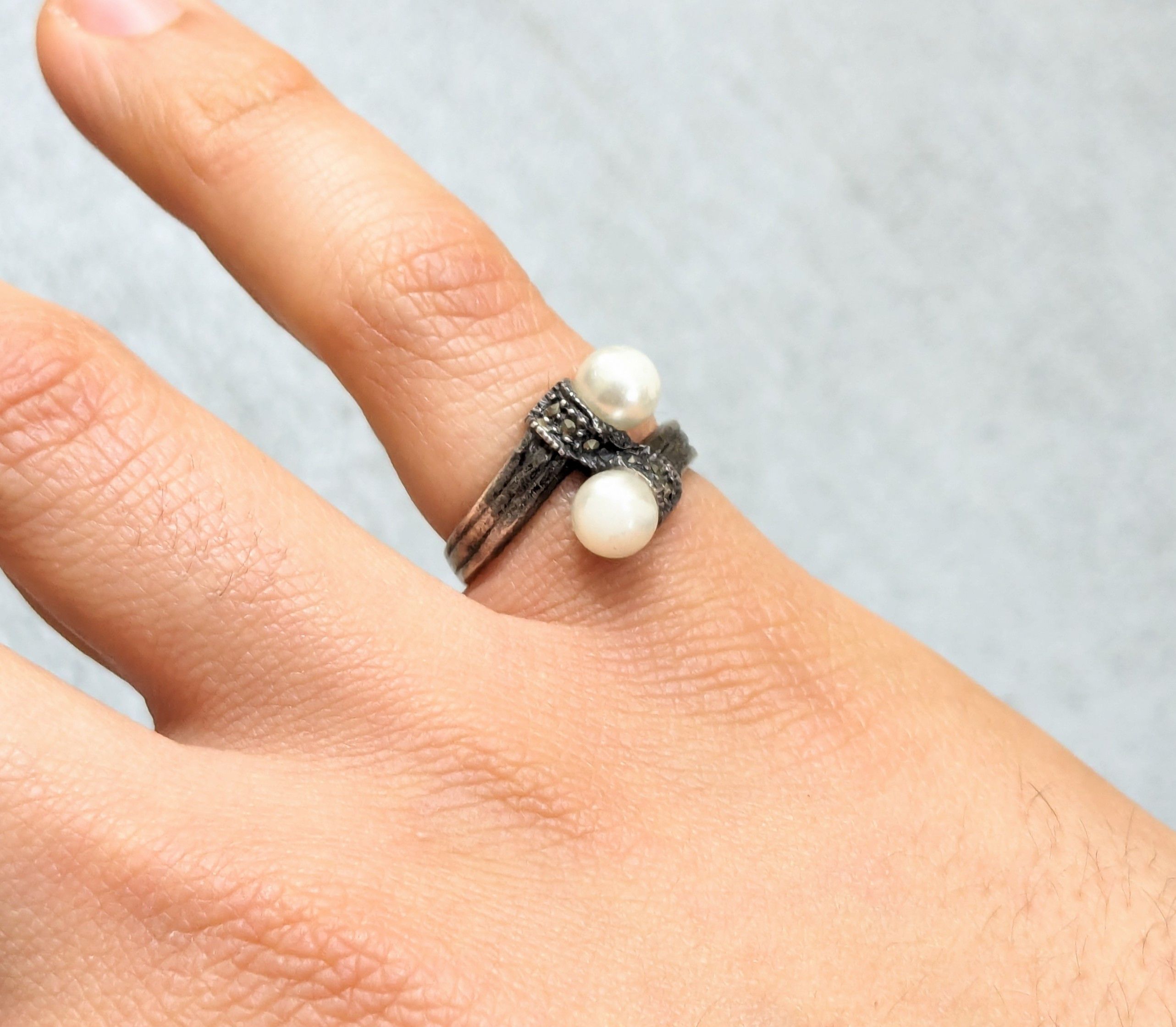 Jewelry Vintage Sterling Silver Ring 6.75 Faux Pearl Modern Minimal Size ONE SIZE - 1 Thumbnail