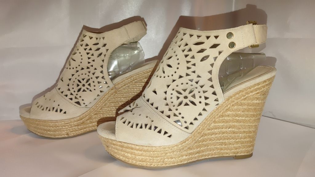 Marc Fisher Marc Fisher Harlea Wedge Sandal Size 6.5M in Color New Ambra Size US 6.5 / IT 36.5 - 2 Thumbnail