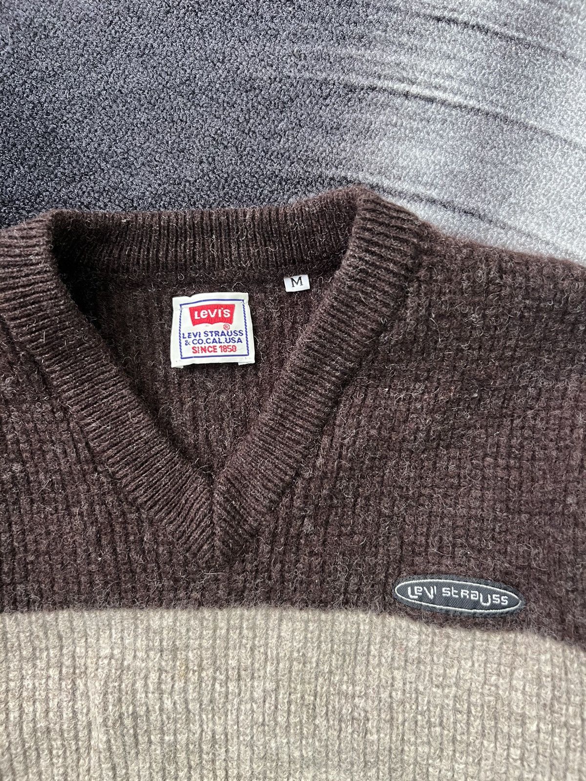 Levi's × Vintage Vintage Levi’s Wool Sweater 1990 year Size M / US 6-8 / IT 42-44 - 3 Thumbnail