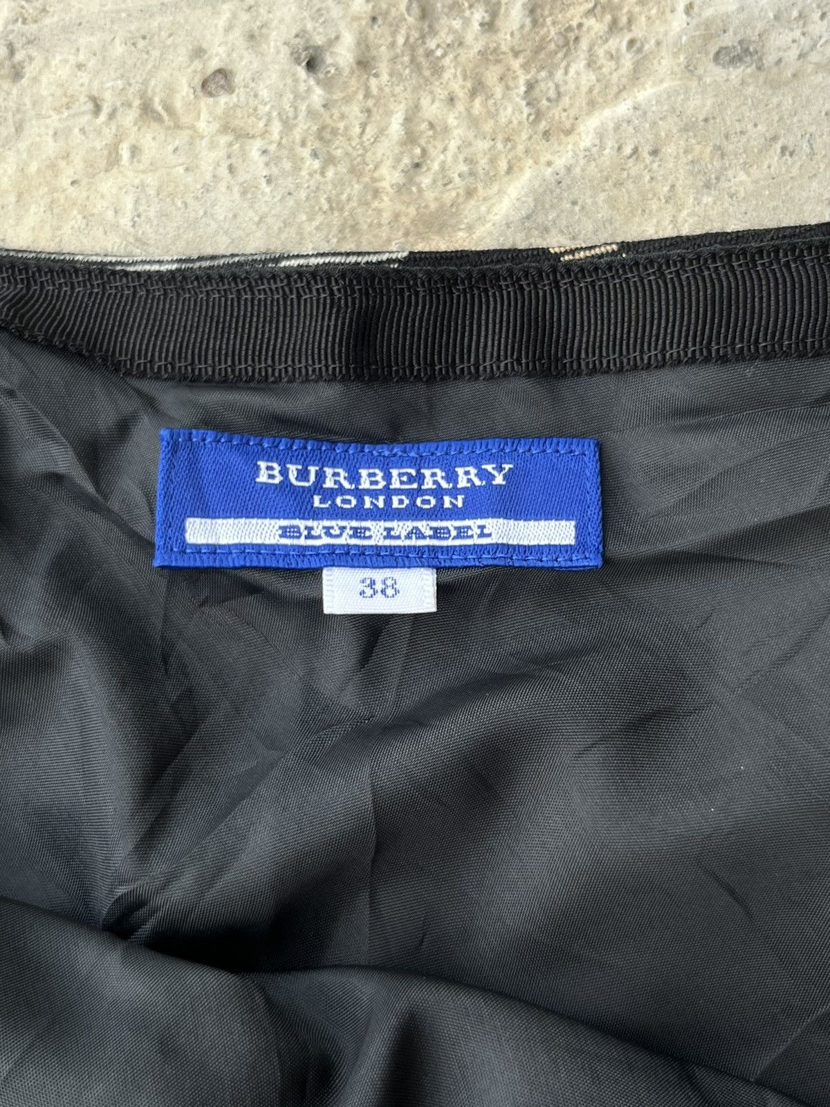 Burberry Burberry Blue Label Nova Plaid Flare Mini Skirt Size 38 Size 38" / US 16 / IT 52 - 7 Thumbnail