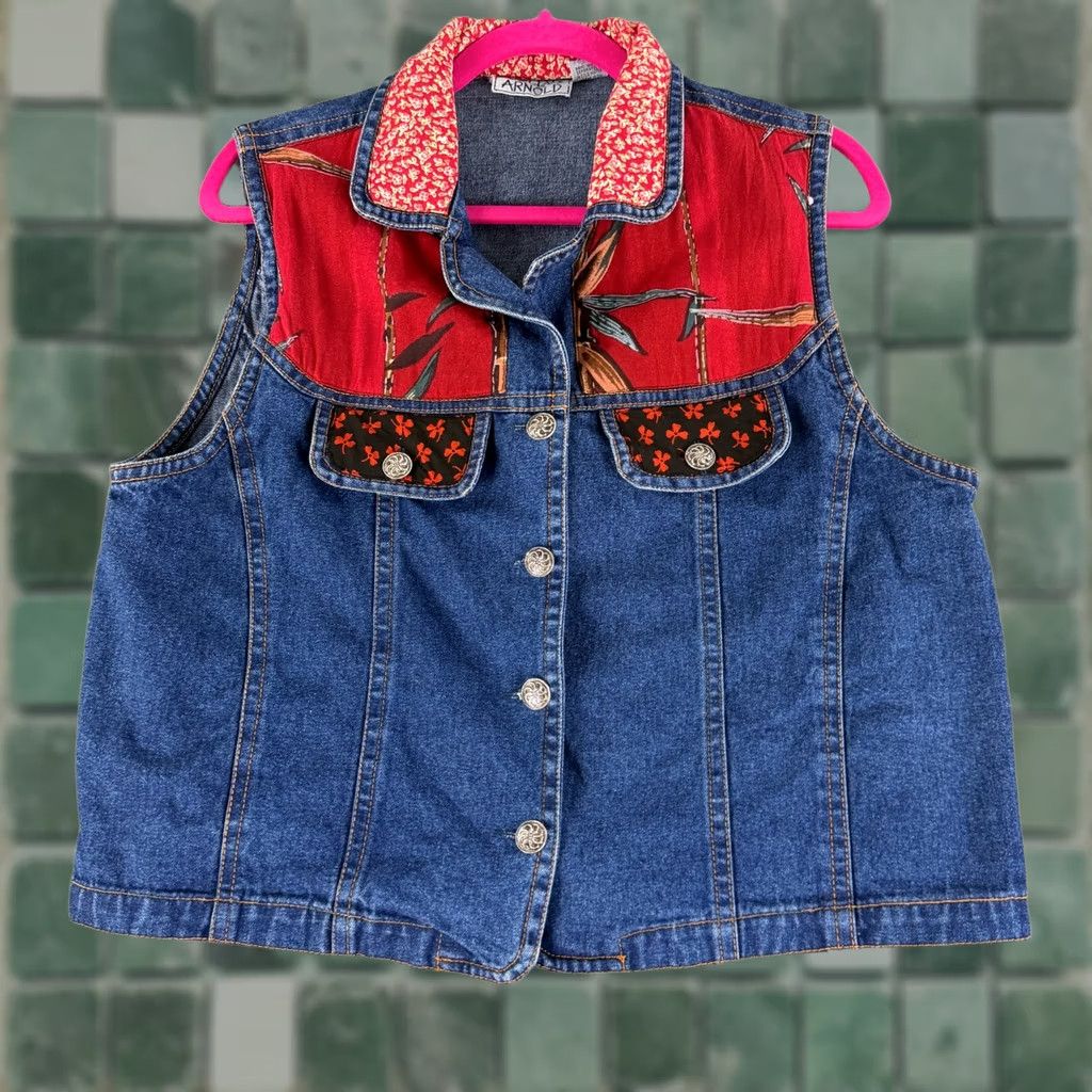 Vintage Shelly & Arnold Denim Vest, Boho Western Festival Style, Patchwork Blue Size M / US 6-8 / IT 42-44 - 1 Thumbnail