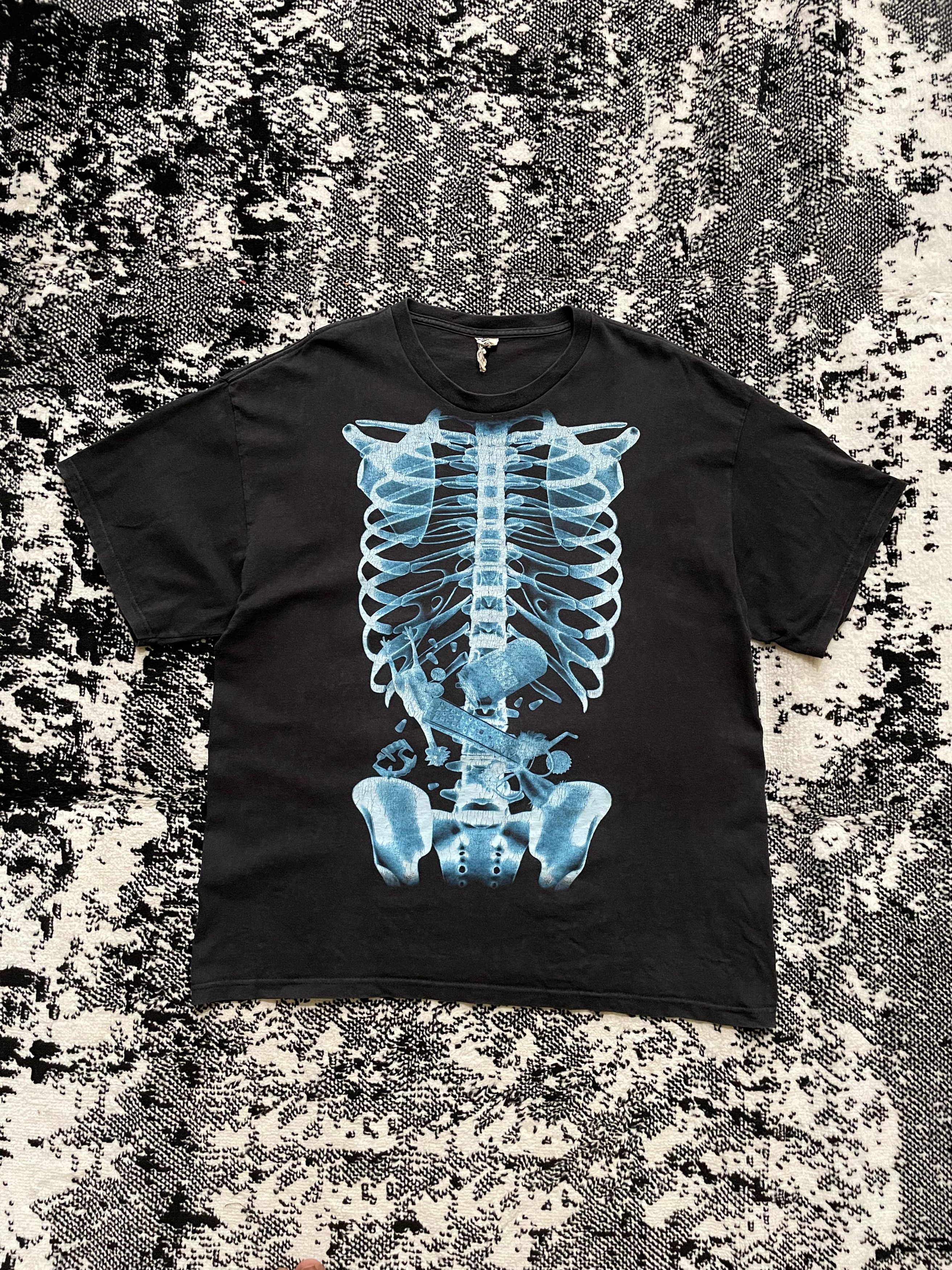 Vintage VINTAGE 90'S SKELETON ANATOMY HORROR HALLOWEEN SPOOKY TEE Size US XL / EU 56 / 4 - 1 Thumbnail
