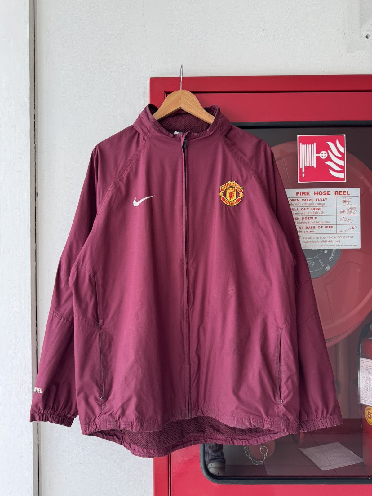 Nike Vintage Manchester United 2004-06 Total 90 Track Jacket Size US L / EU 52-54 / 3 - 1 Thumbnail