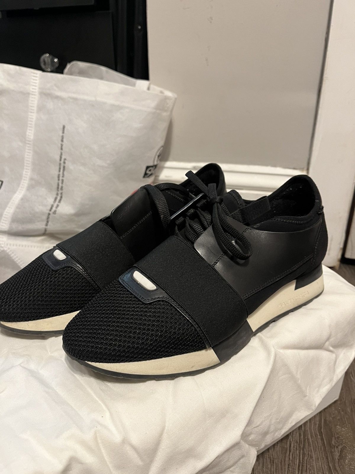 Balenciaga Balenciaga Race Runner Black/White EU38 Size US 8 / IT 38 - 1 Thumbnail