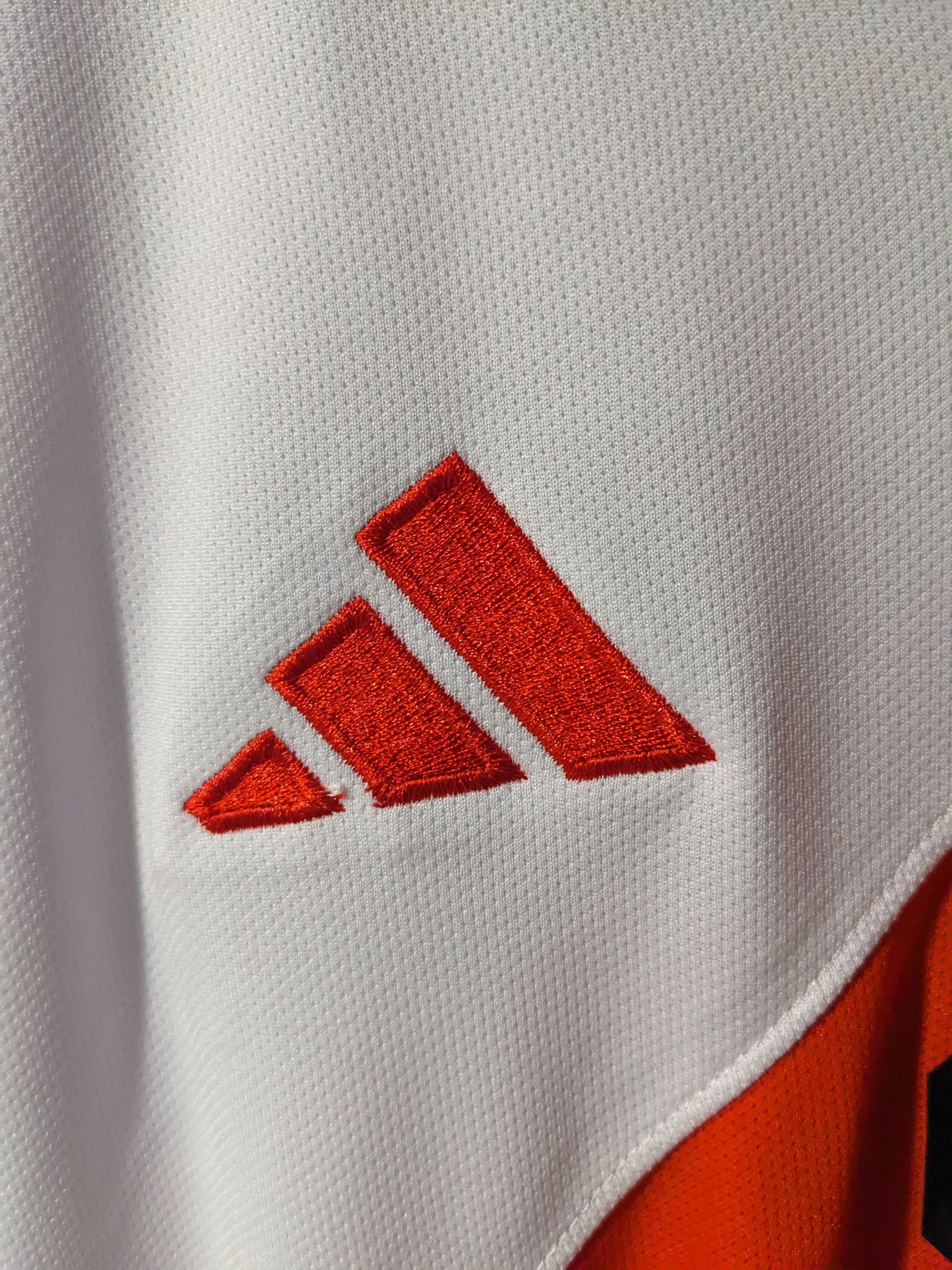 Vintage Adidas George #9 FPF Peru Home Red White Medium Jersey Size US M / EU 48-50 / 2 - 6 Thumbnail