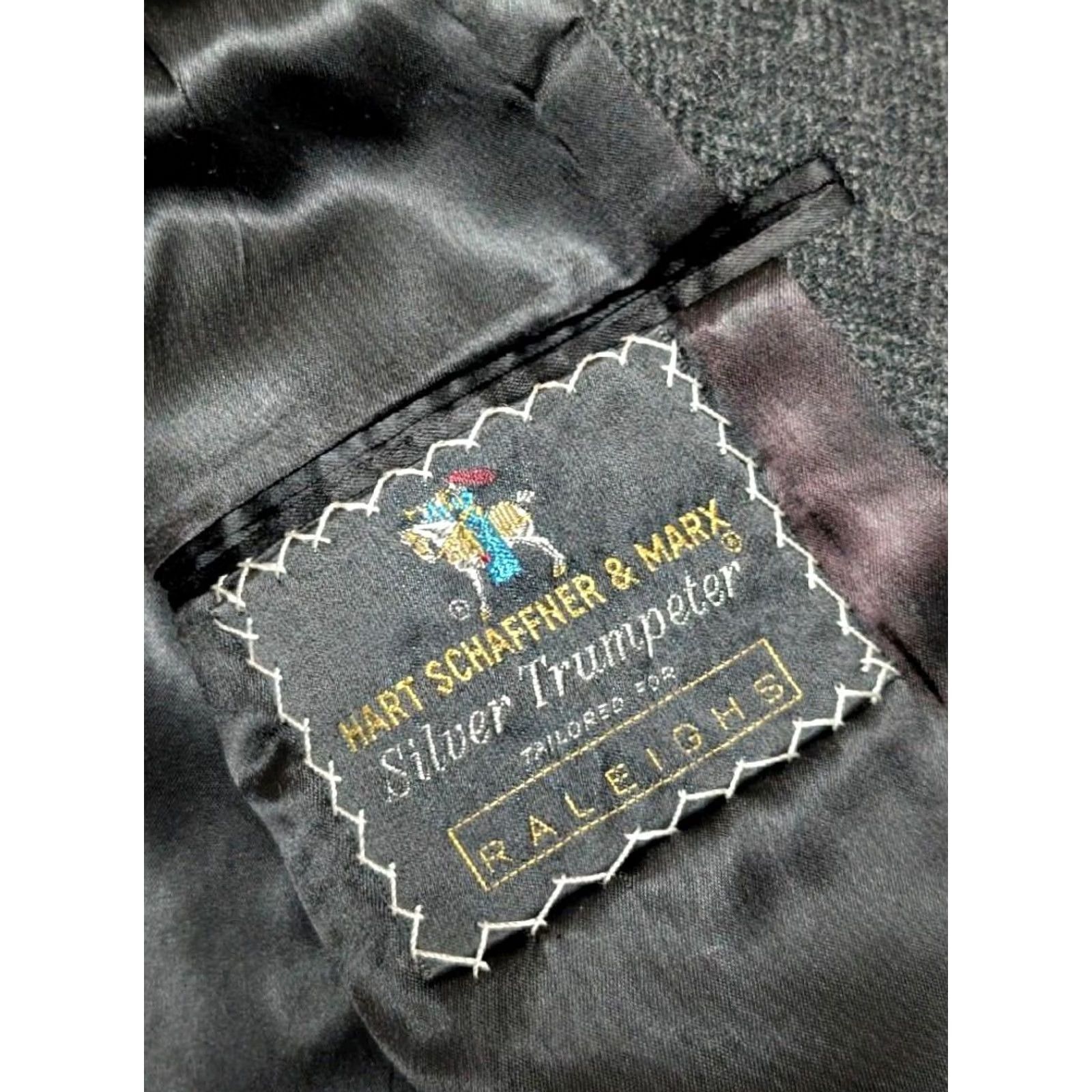 Hart Schaffner Marx VINTAGE Hart Schaffner Marx overcoat 2XL Wool Tweed Herringbone Black USA Made Coat Men 48 Chest 48in Long 19" Shoulders 28" Arms 1950s 60s Mens Size US XXL / EU 58 / 5 - 7 Thumbnail