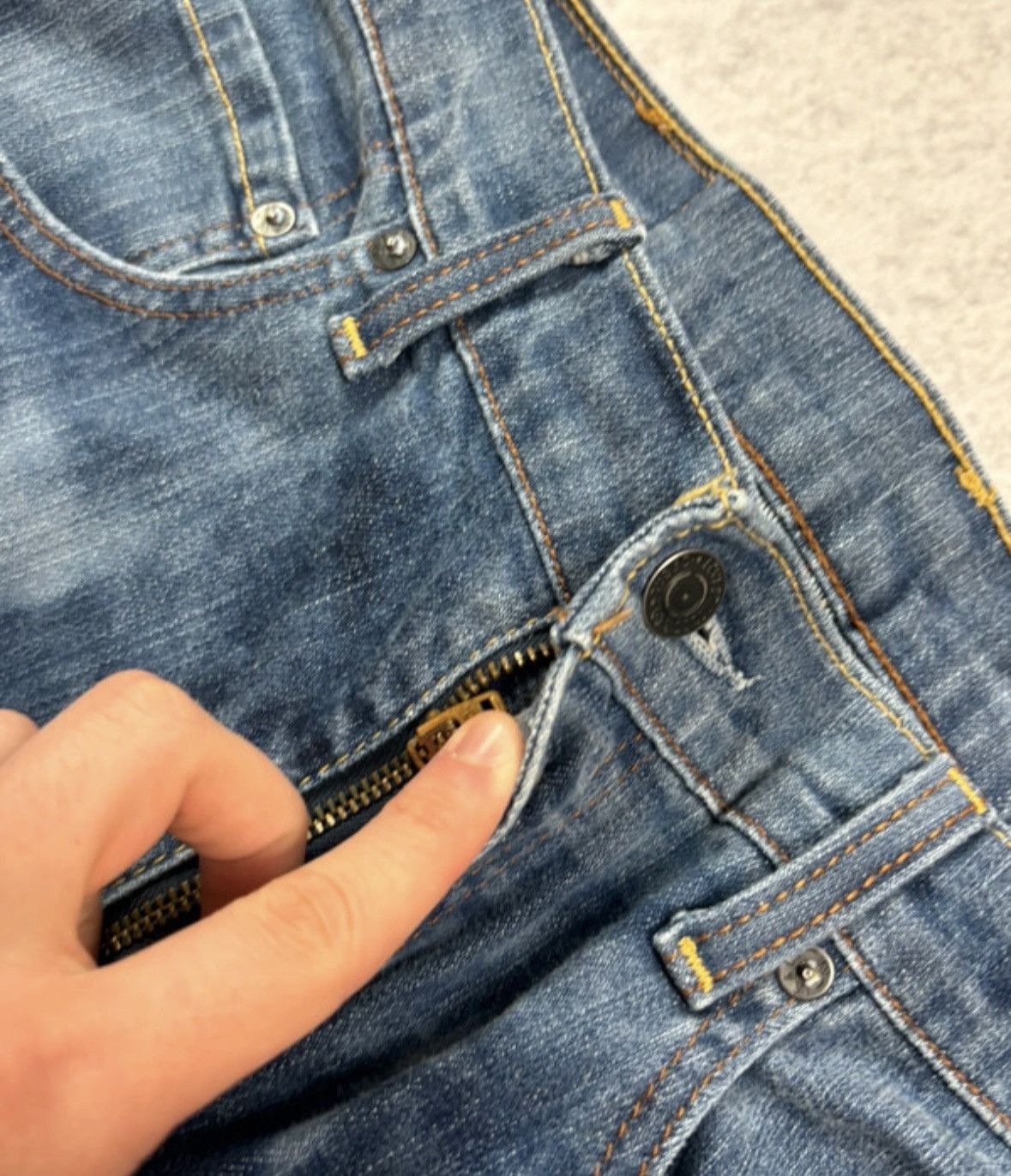Levi's VINTAGE LEVIS 752 RARE UNIQUE ULTRA WASHED 90S Size US 33 - 7 Thumbnail