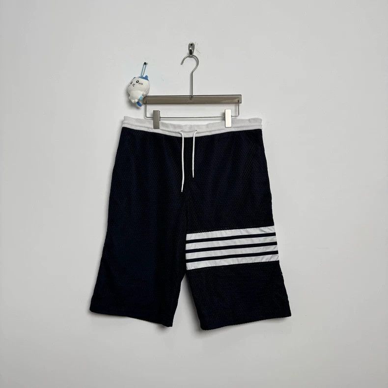 Thom Browne Thom Browne Tech fabric shorts Size US 30 / EU 46 - 1 Thumbnail