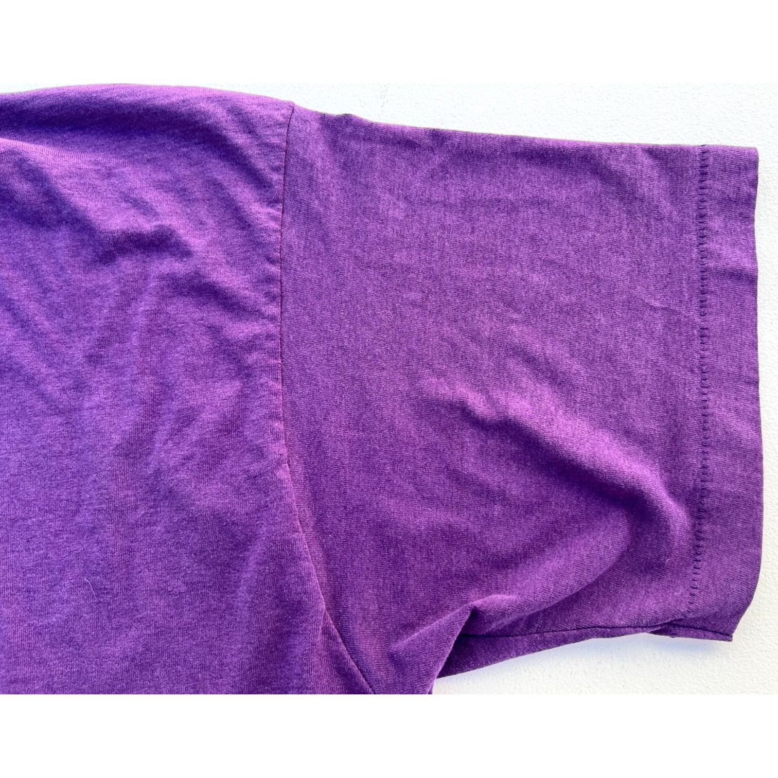 Fruit Of The Loom VINTAGE Detroit For All, All For Detroit T-Shirt 2XL Purple Unisex Adults 1994 90s Fruit of the Loom Shirt Mens Womens Boys Girls Size US XXL / EU 58 / 5 - 6 Thumbnail