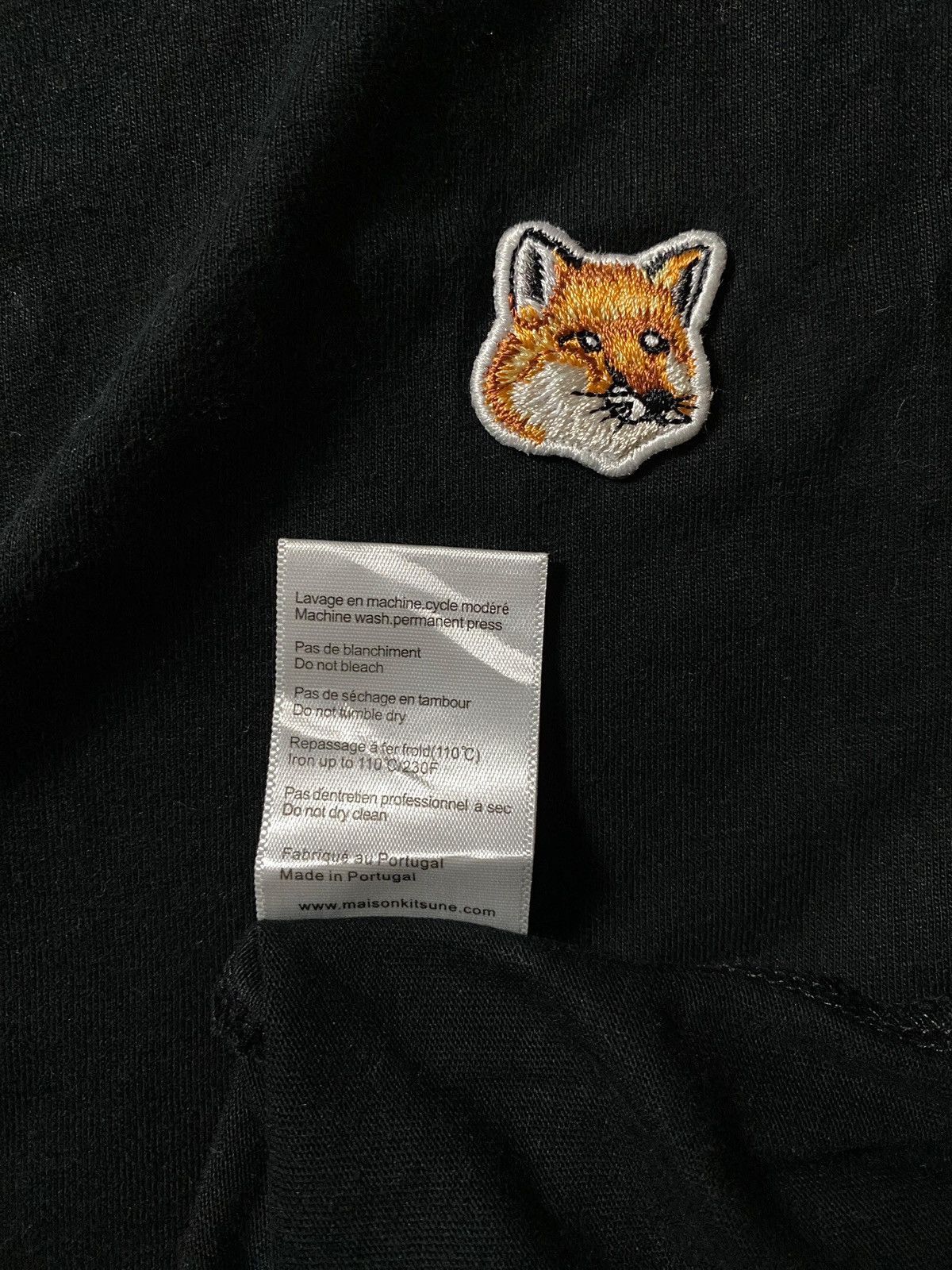 Maison Kitsune Maison Kitsuné Fox Head Patch Size US XL / EU 56 / 4 - 8 Thumbnail