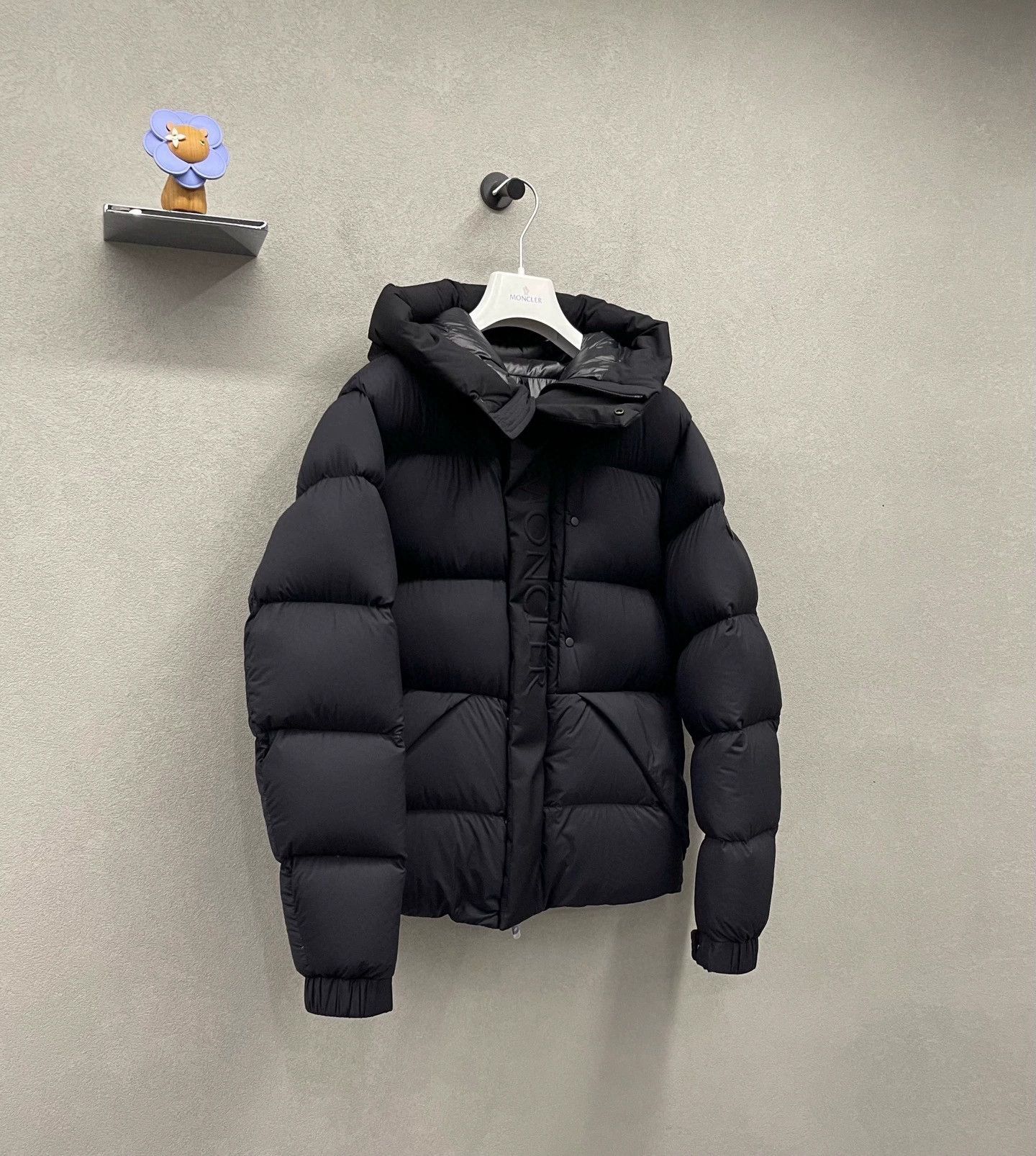 Moncler moncler black hooded down jacket size 2 Size US M / EU 48-50 / 2 - 3 Thumbnail
