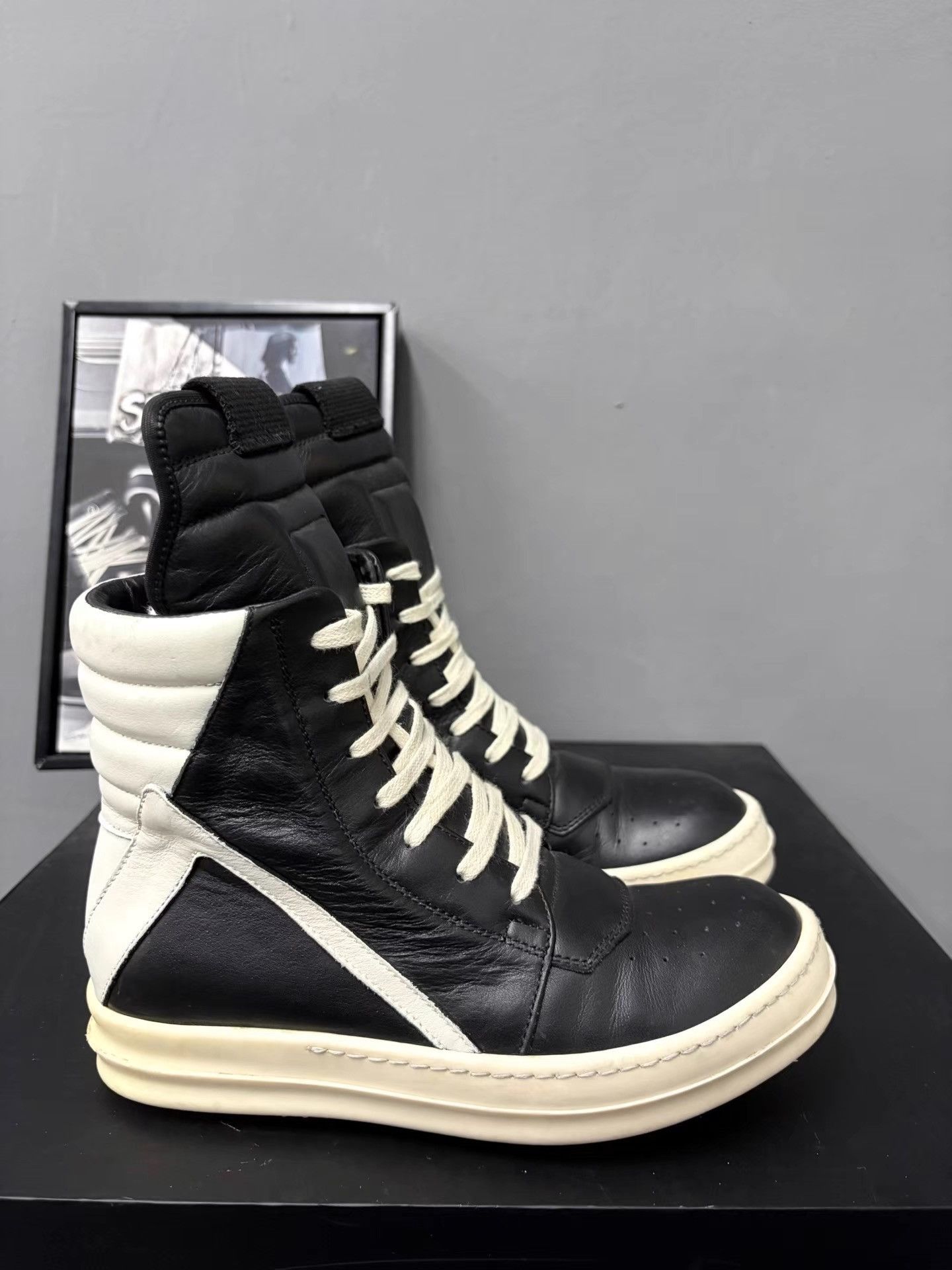Rick Owens Rick Owens Black White Inverted Triangle Sneakers K34 Size US 6 / IT 36 - 4 Thumbnail