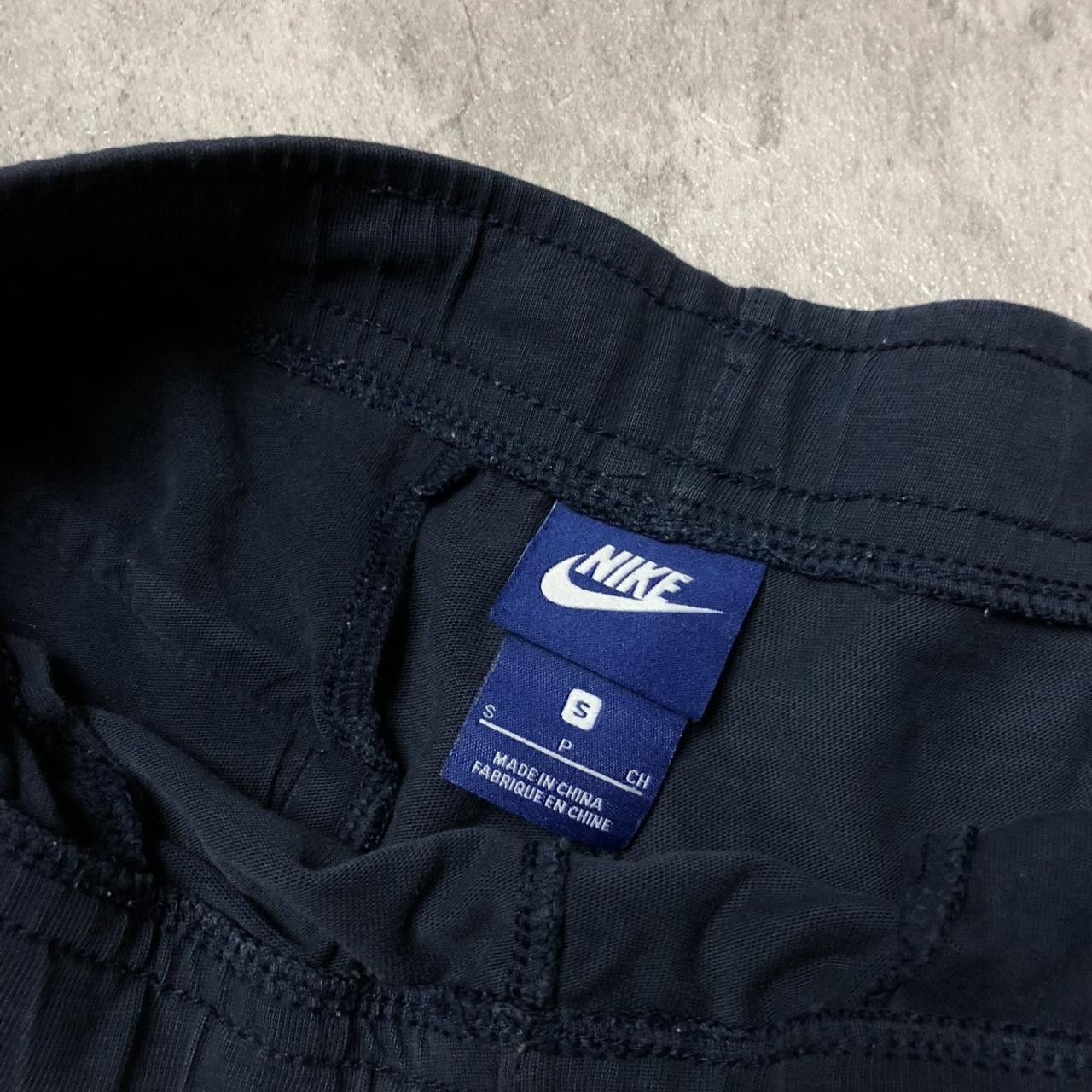 Nike Nike black shorts with white logo Size US 30 / EU 46 - 3 Thumbnail