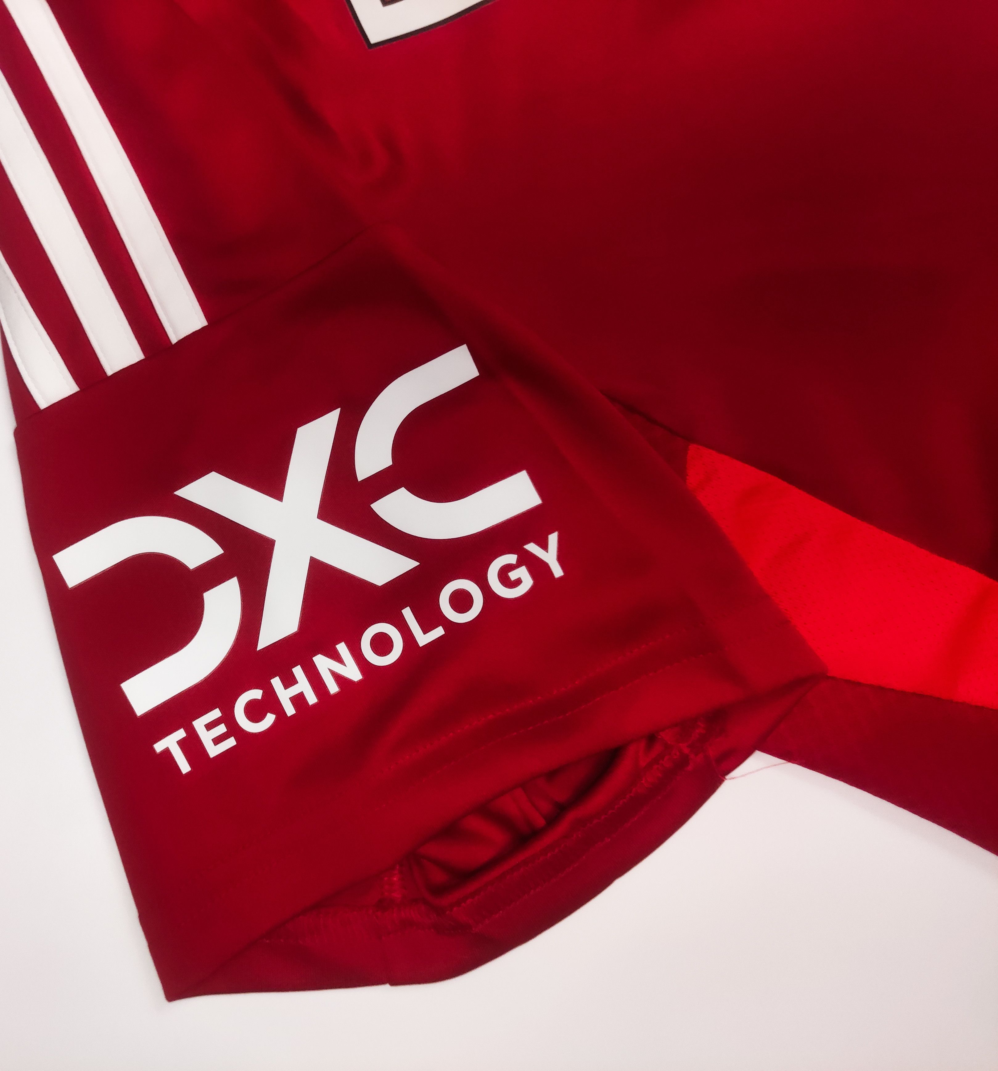 Adidas BNWT B. Fernandes #8 Manchester United 2024 2024 Adidas Home Size US L / EU 52-54 / 3 - 10 Thumbnail