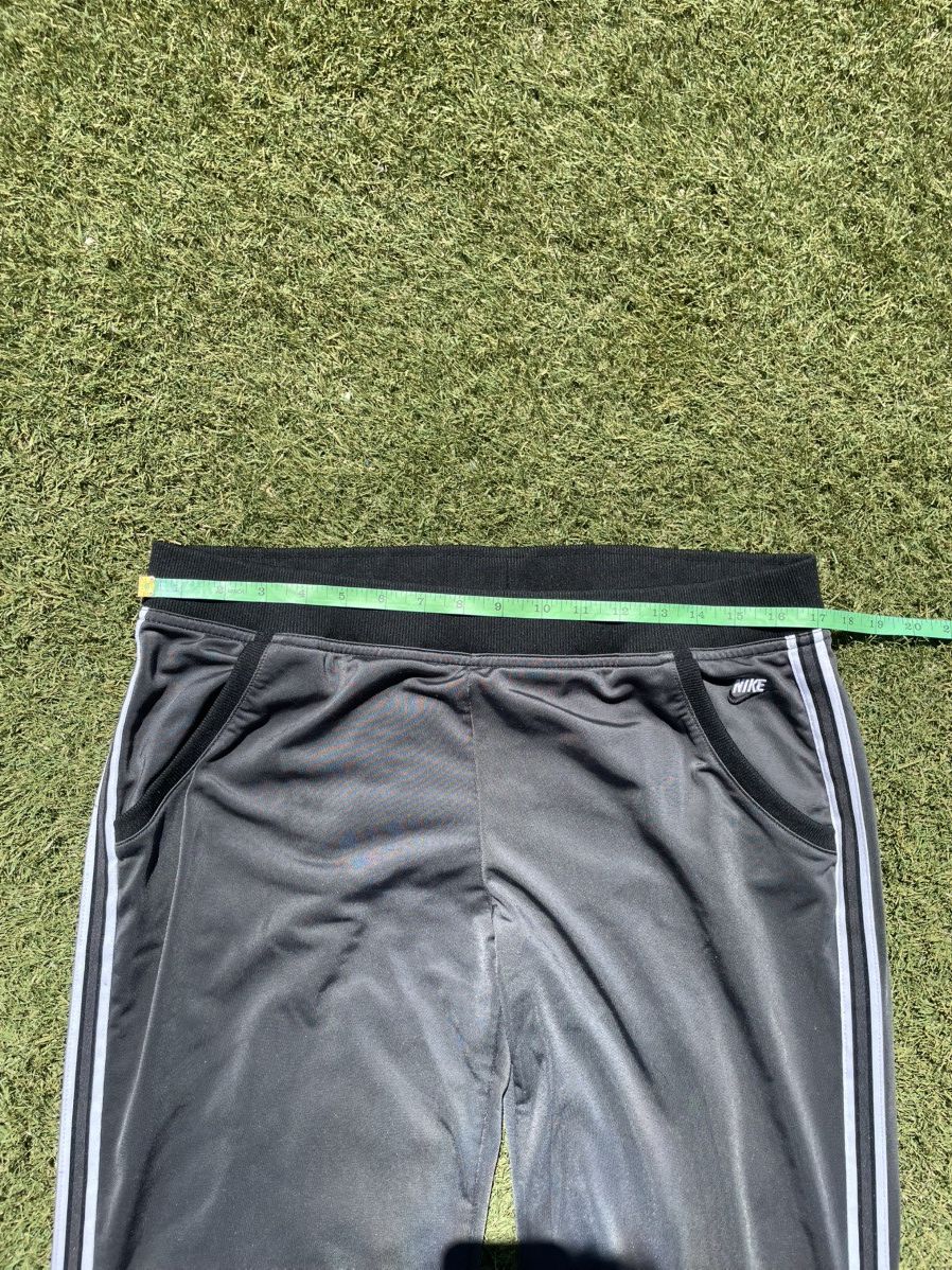 Nike Nike Yoga Pants Wide Leggings Black Women’s Size large Size 36" / US 14 / IT 50 - 6 Thumbnail