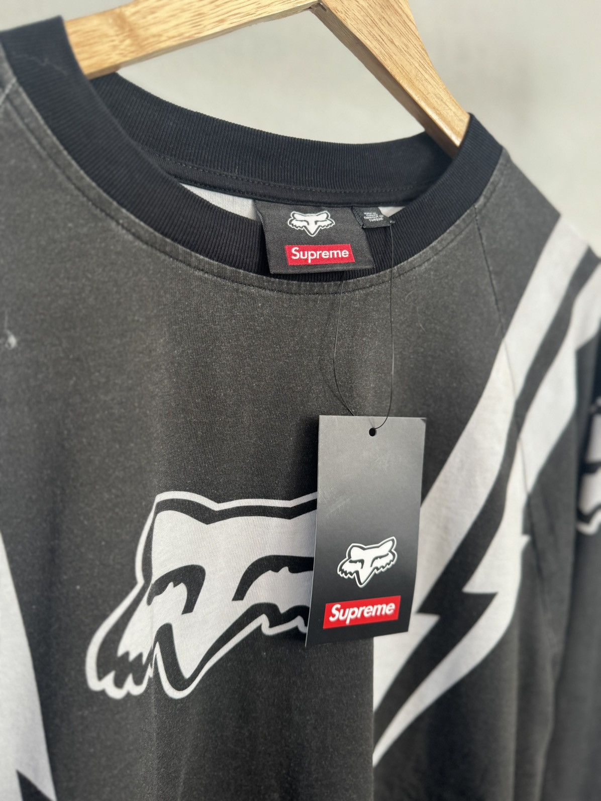 Supreme Supreme x Fox Racing Jersey – Black/White (Size Large) Size US L / EU 52-54 / 3 - 2 Thumbnail