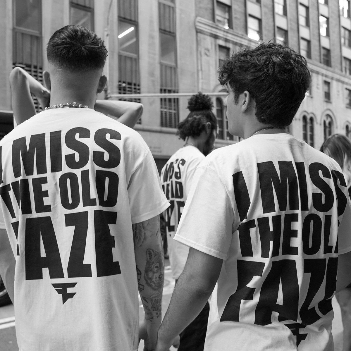 FaZe I MISS THE OLD FAZE Friends and Family T-Shirt and Tote Bag Size US XL / EU 56 / 4 - 2 Thumbnail