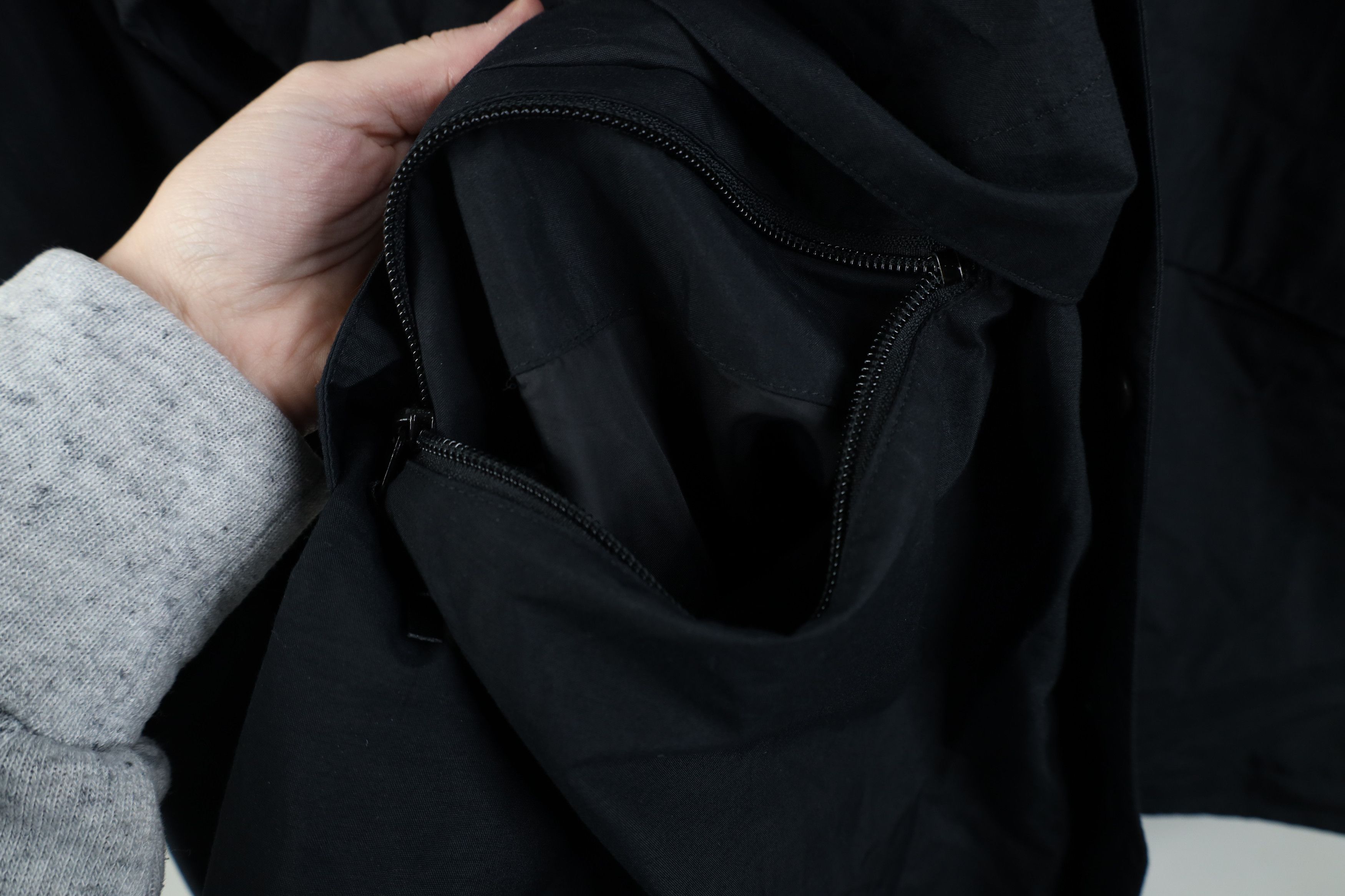 Cabelas Vintage 90s Cabelas Goretex Hooded Rain Jacket Coat Black Size US L / EU 52-54 / 3 - 7 Thumbnail