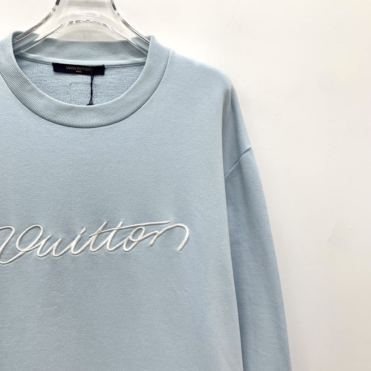 Louis Vuitton Louis Vuitton Light Blue Logo Letter Sweatshirt K26WX Size US XL / EU 56 / 4 - 3 Thumbnail