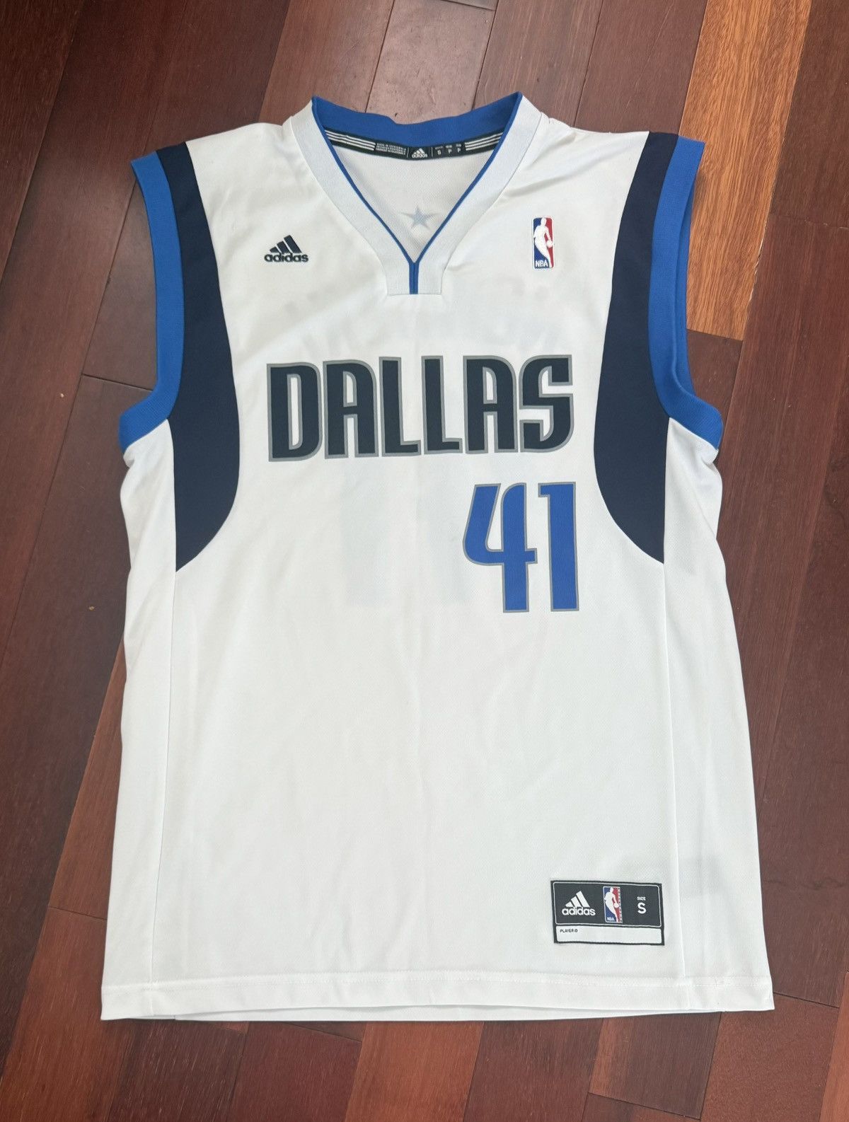 Adidas Dirk Nowitzki Dallas Mavericks Vintage Jersey Size US S / EU 44-46 / 1 - 1 Thumbnail