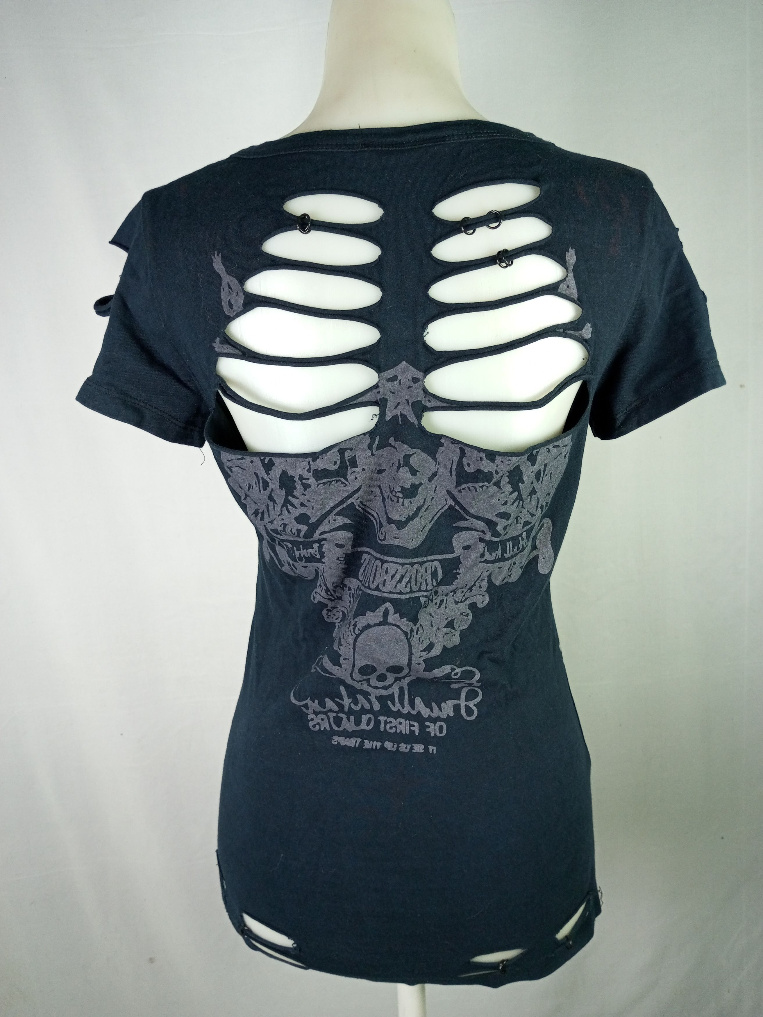 Japanese Brand Undefined Punk Distressed Skull Skeleton Tshirt Size M / US 6-8 / IT 42-44 - 11 Thumbnail