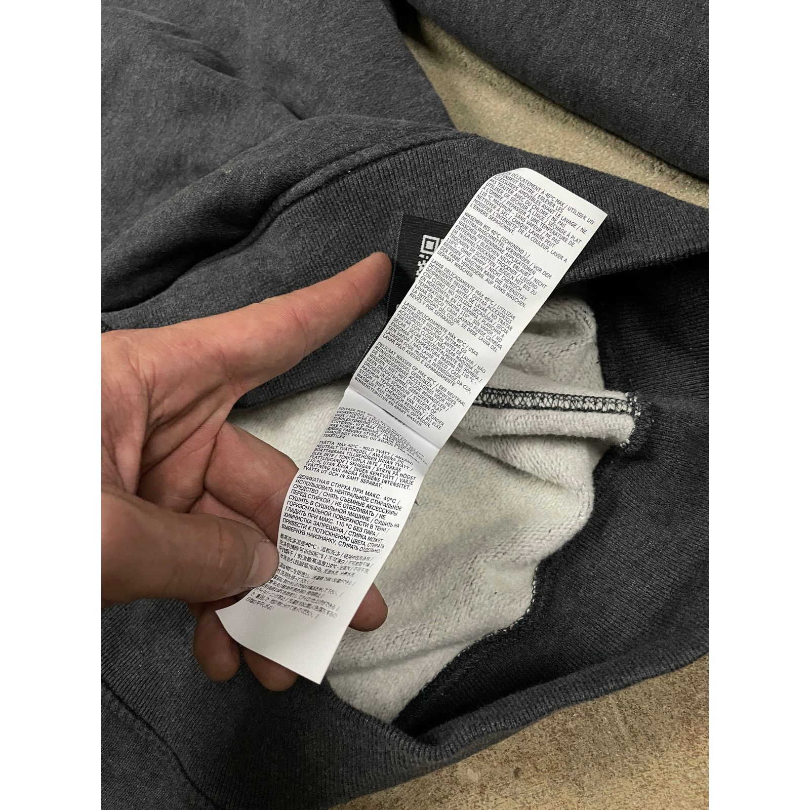 Stone Island Stone Island Crewneck Grey Used Medium Size US M / EU 48-50 / 2 - 6 Thumbnail