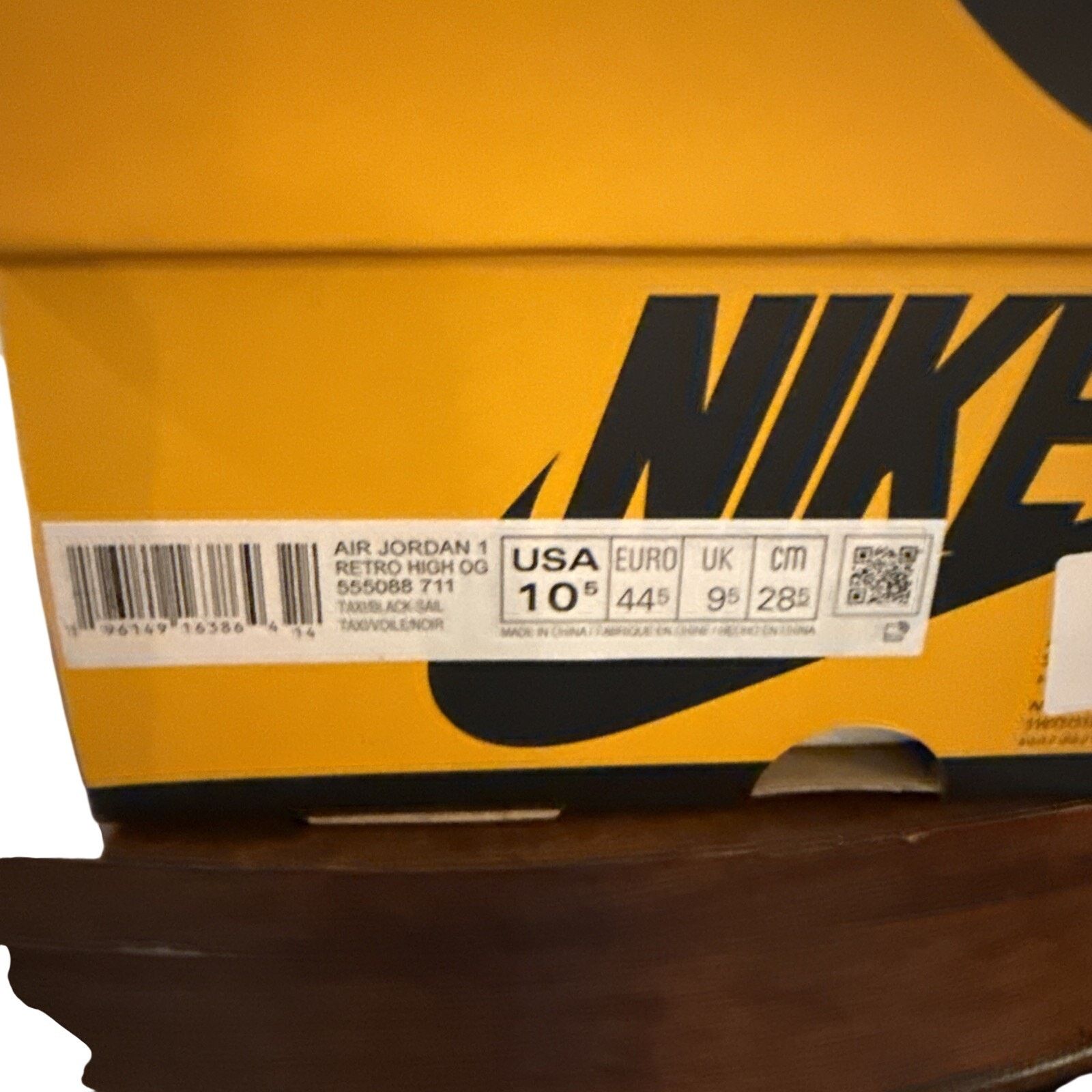 Nike Nike Air Jordan 1 Mid Taxi Black Yellow Men’s Size10.5 Size US 10.5 / EU 43-44 - 8 Thumbnail