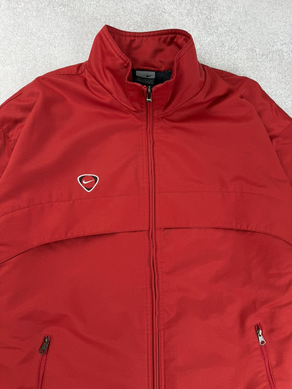 Nike Vintage Nike Full Zip Windbreaker Jacket Size M Size US M / EU 48-50 / 2 - 5 Thumbnail