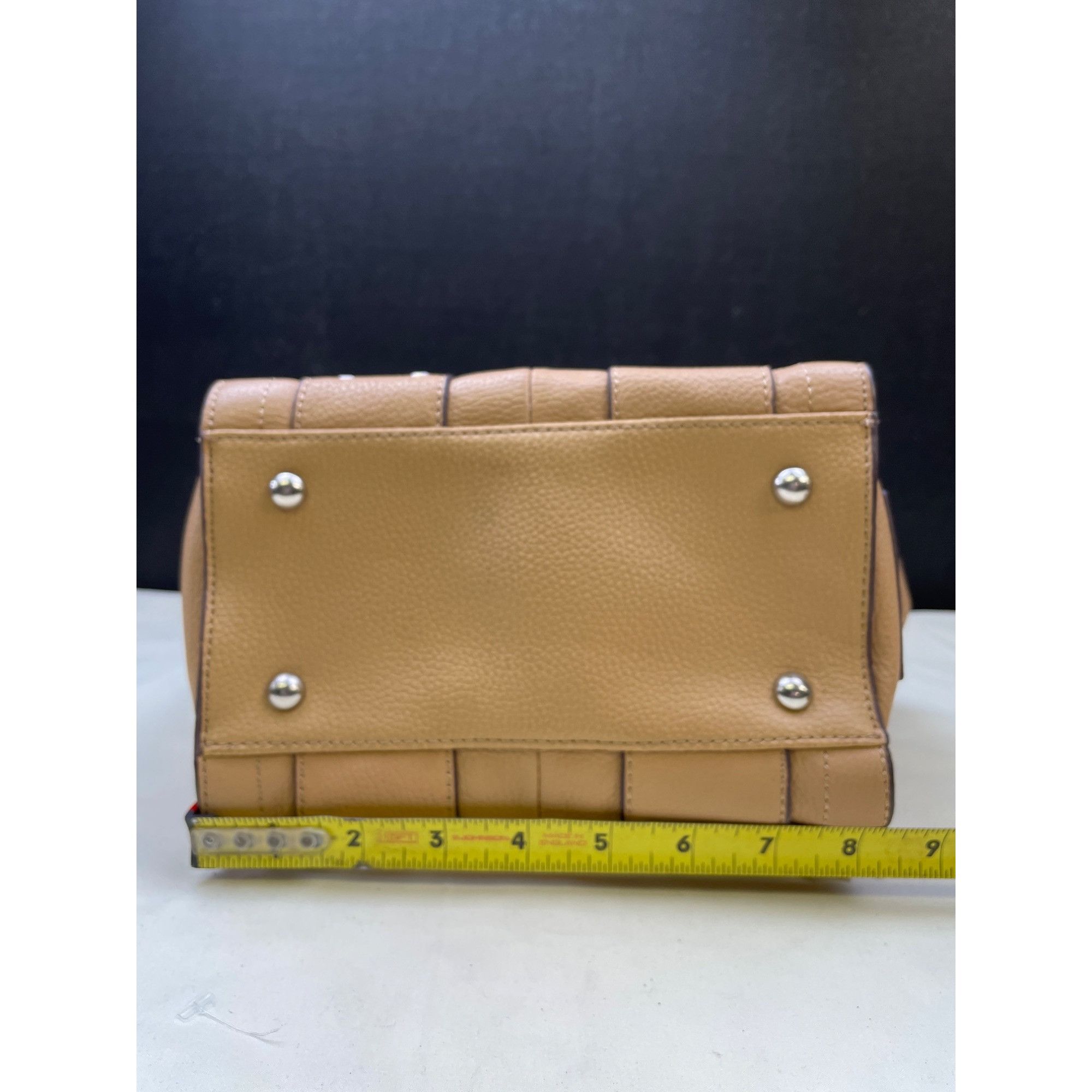 Other Tignanello Women's Tan Pebbled Leather Purse / Handbag SKU 5 Size ONE SIZE - 4 Thumbnail
