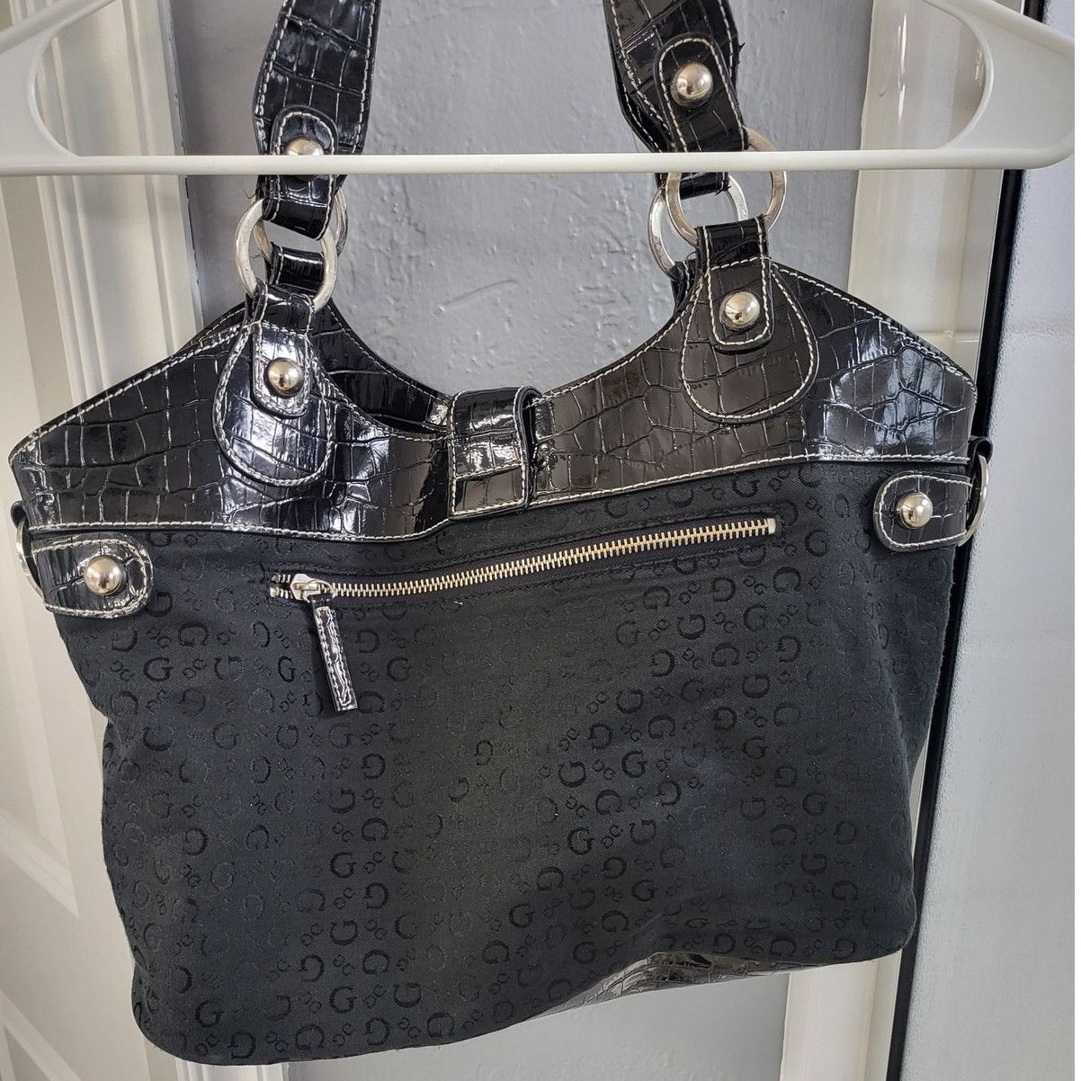 Guess Guess Vintage Black and Silver Large Shoulder Bag Size ONE SIZE - 2 Thumbnail