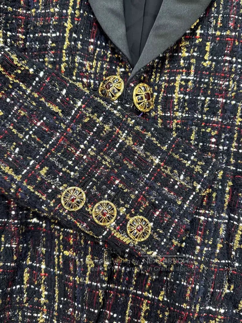 Chanel Chanel Glazed buckle satin lapel suit tweed long-sleeved j Size XS / US 0-2 / IT 36-38 - 4 Thumbnail